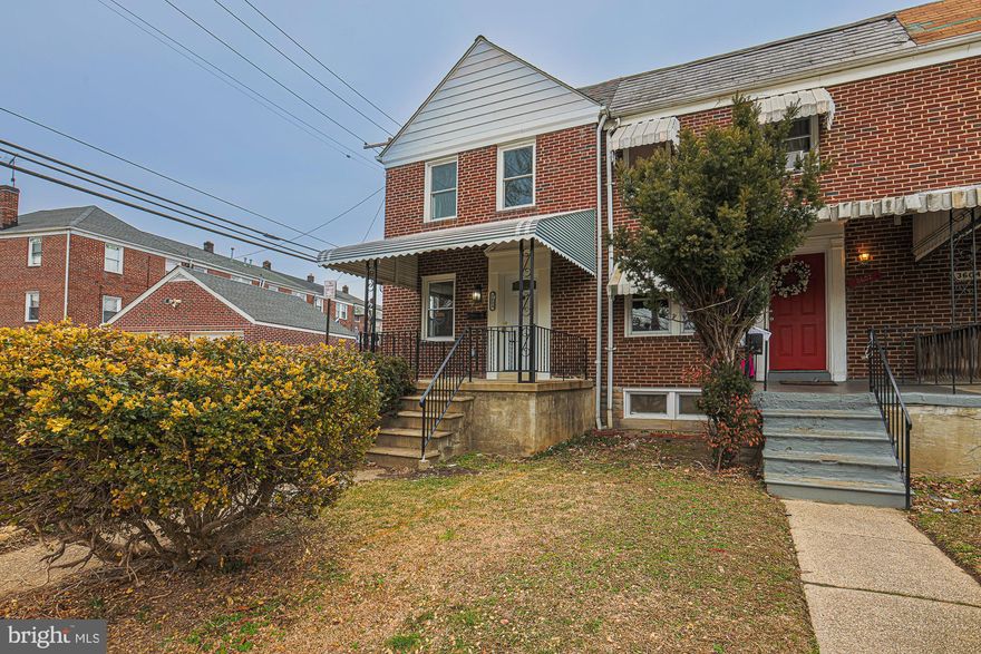 Stunning townhome! 3 bedrooms and 2 baths. Totally renovated Kitchen Granite counters and stainless steel appliances. Open floor plan! Recessed lighting. Beautiful hardwood floors on main and upper levels. Bathrooms are fully renovated as well! Finished basement with full bath. Move in Ready.