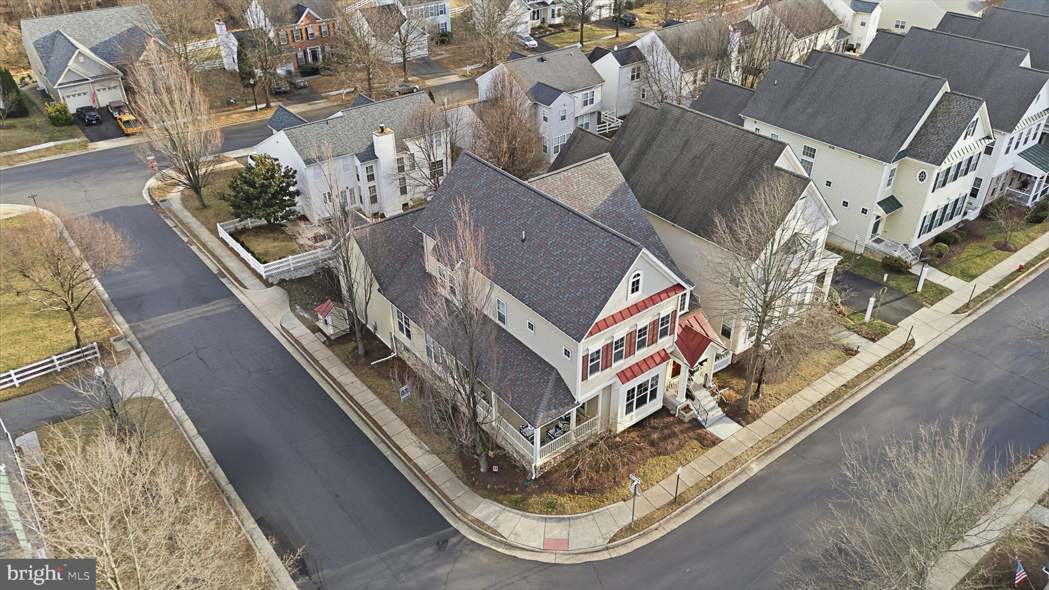 LAKE POINT ROUND HILL - Residential