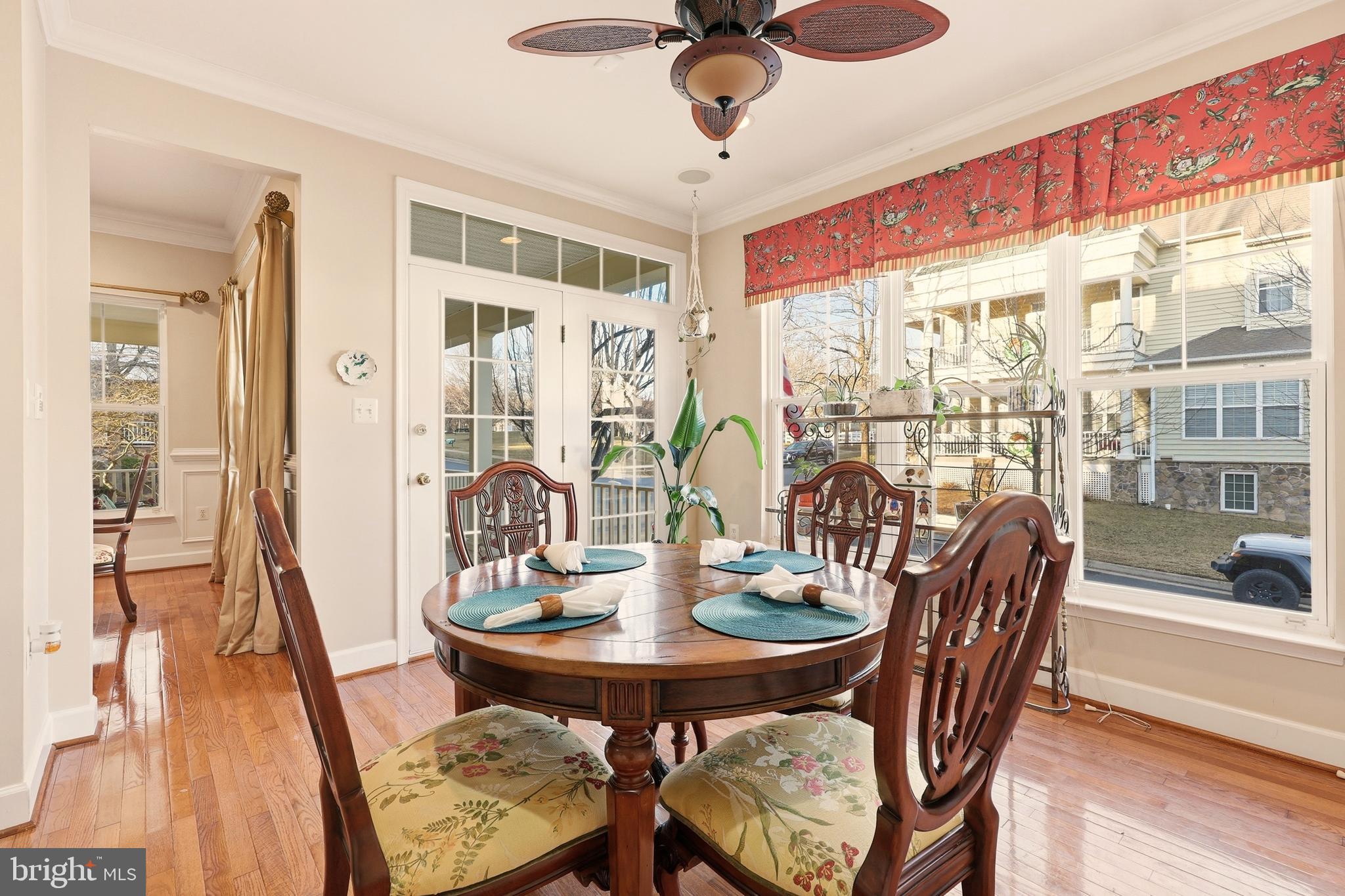 LAKE POINT ROUND HILL - Residential