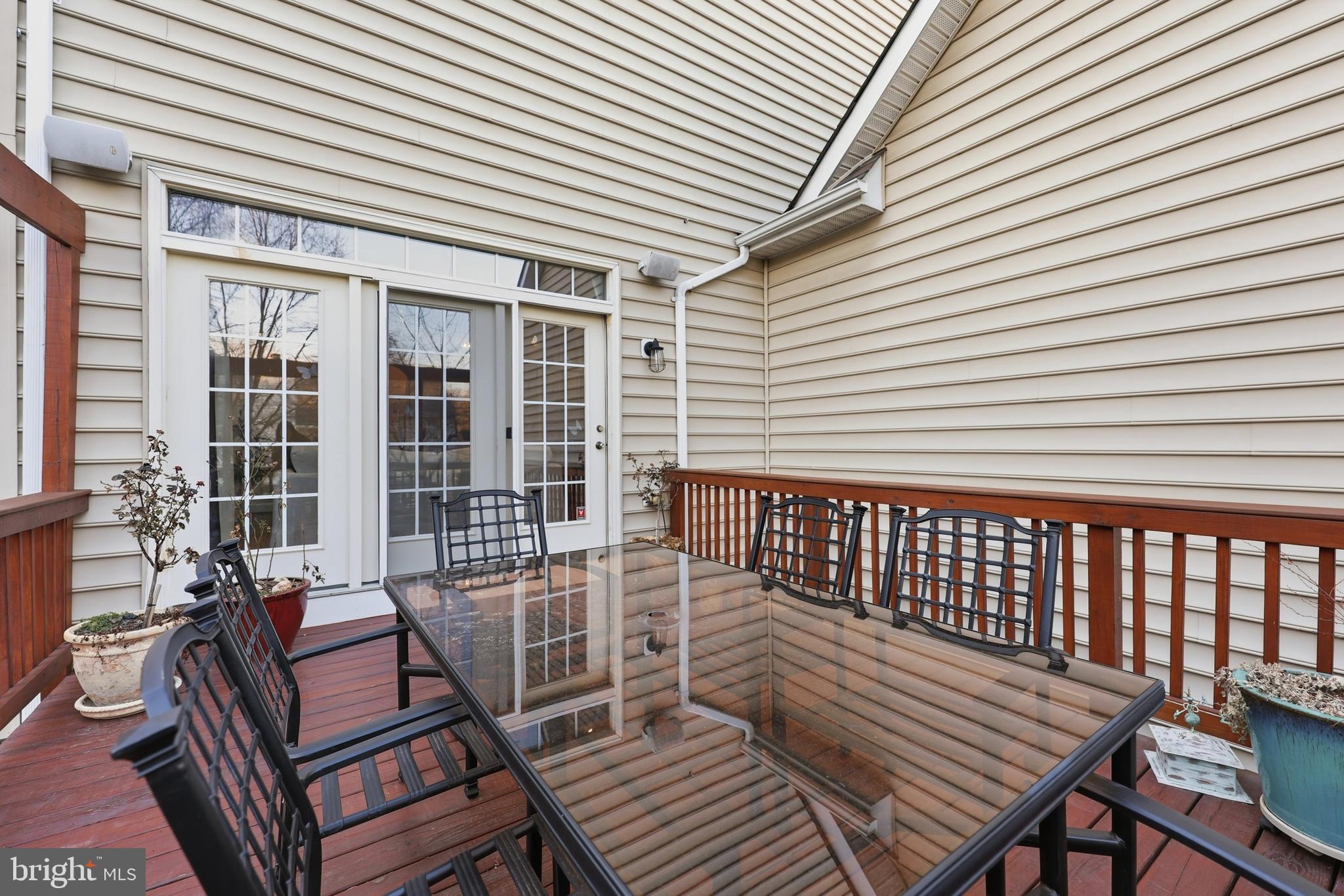 LAKE POINT ROUND HILL - Residential