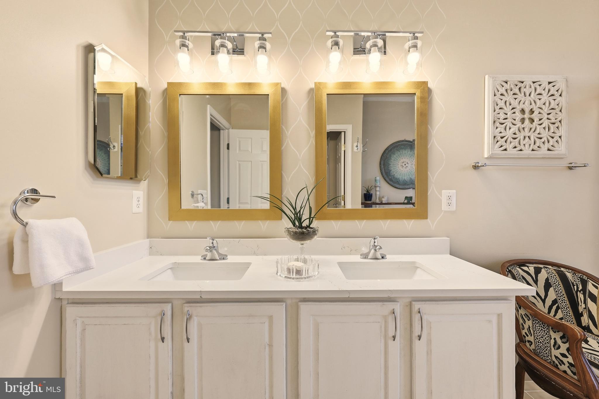 LAKE POINT ROUND HILL - Residential