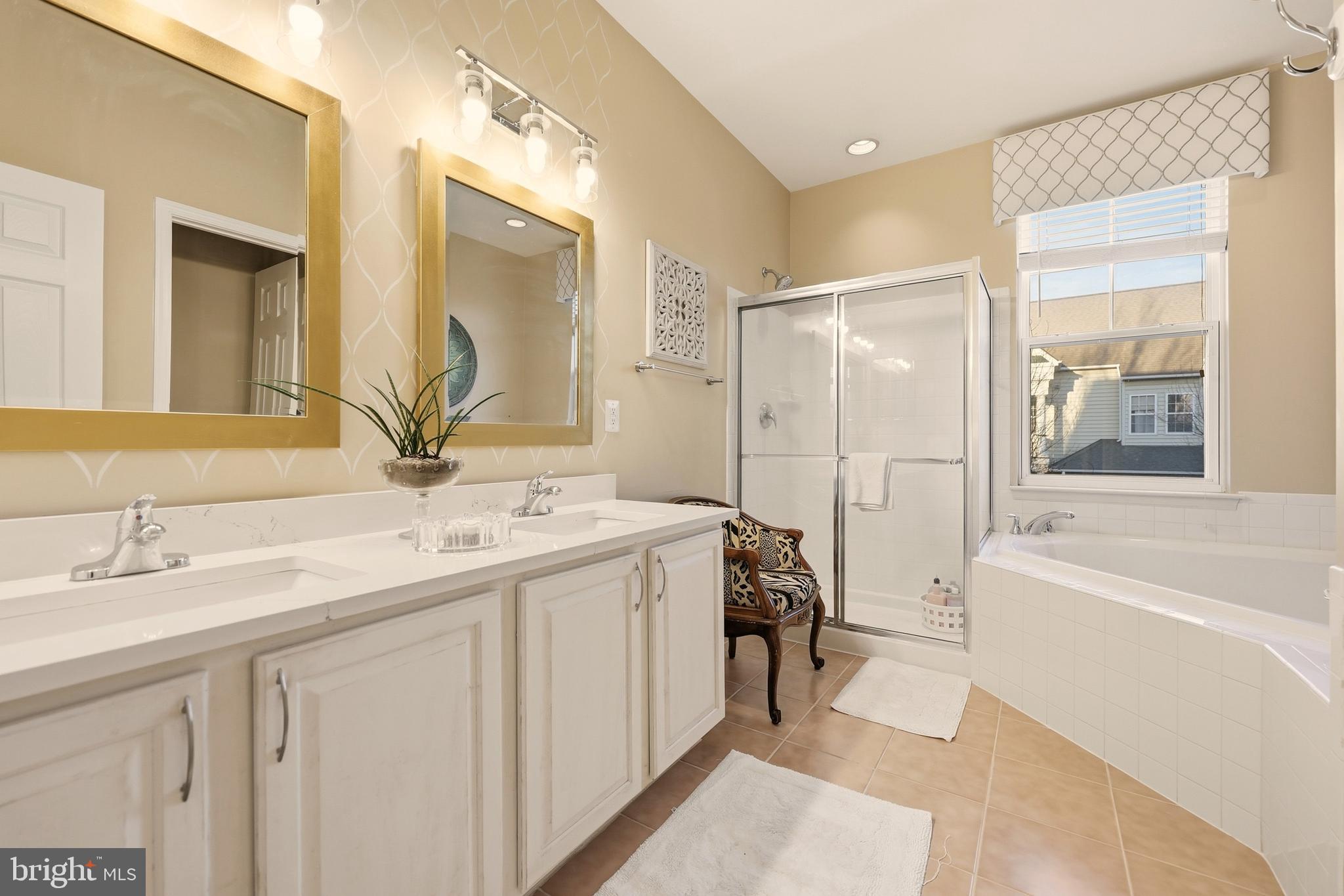 LAKE POINT ROUND HILL - Residential