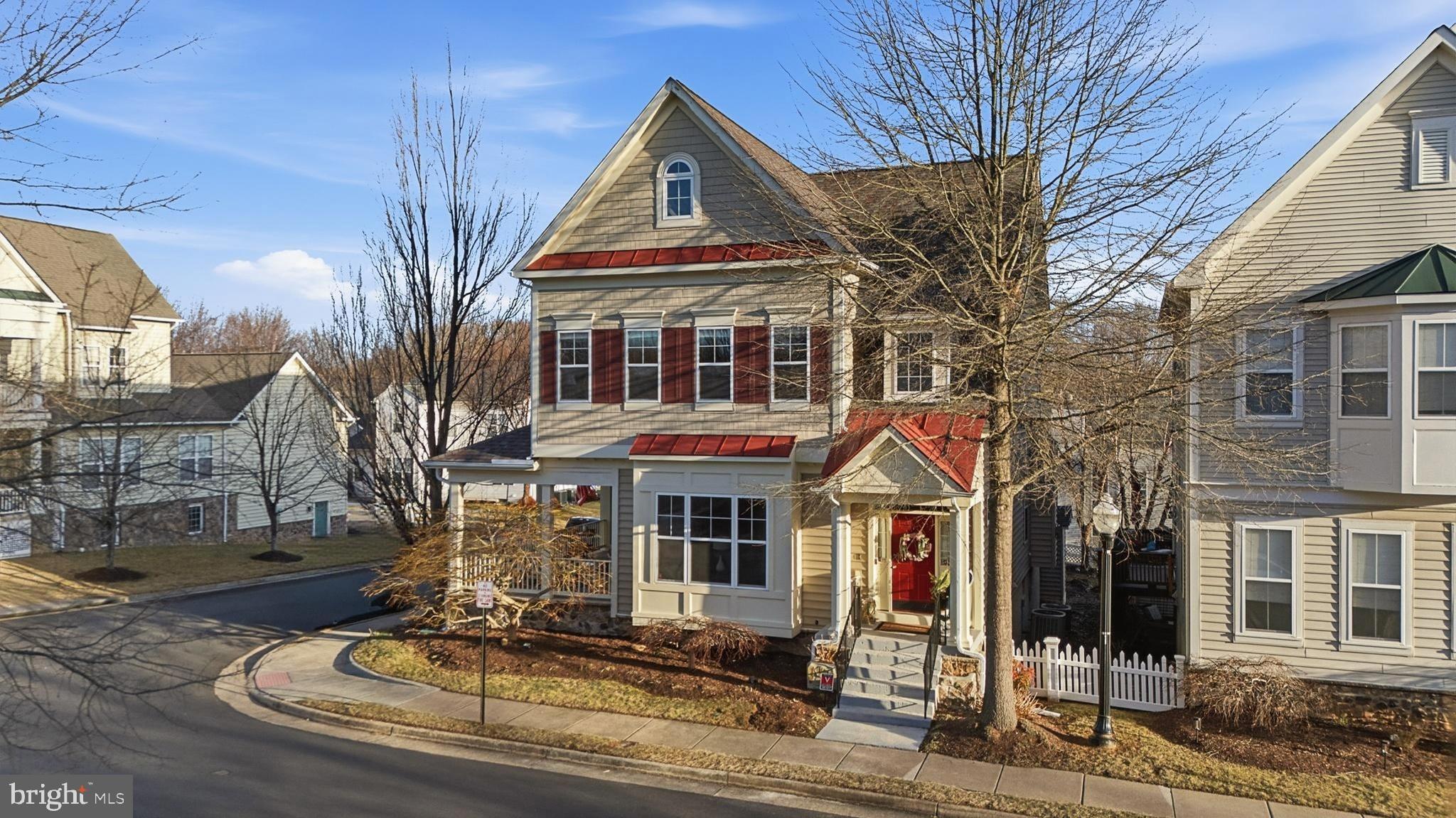 LAKE POINT ROUND HILL - Residential