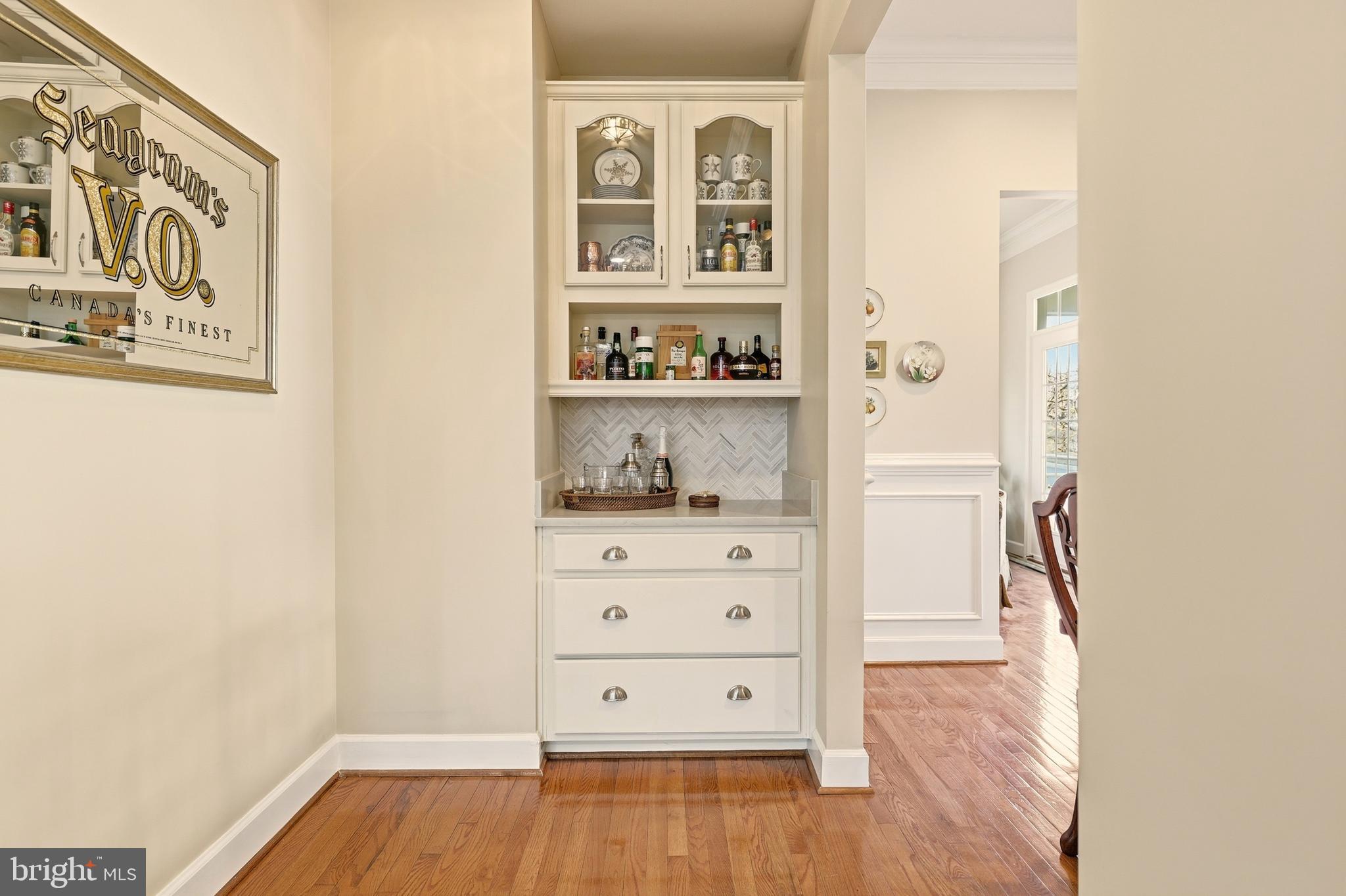 LAKE POINT ROUND HILL - Residential