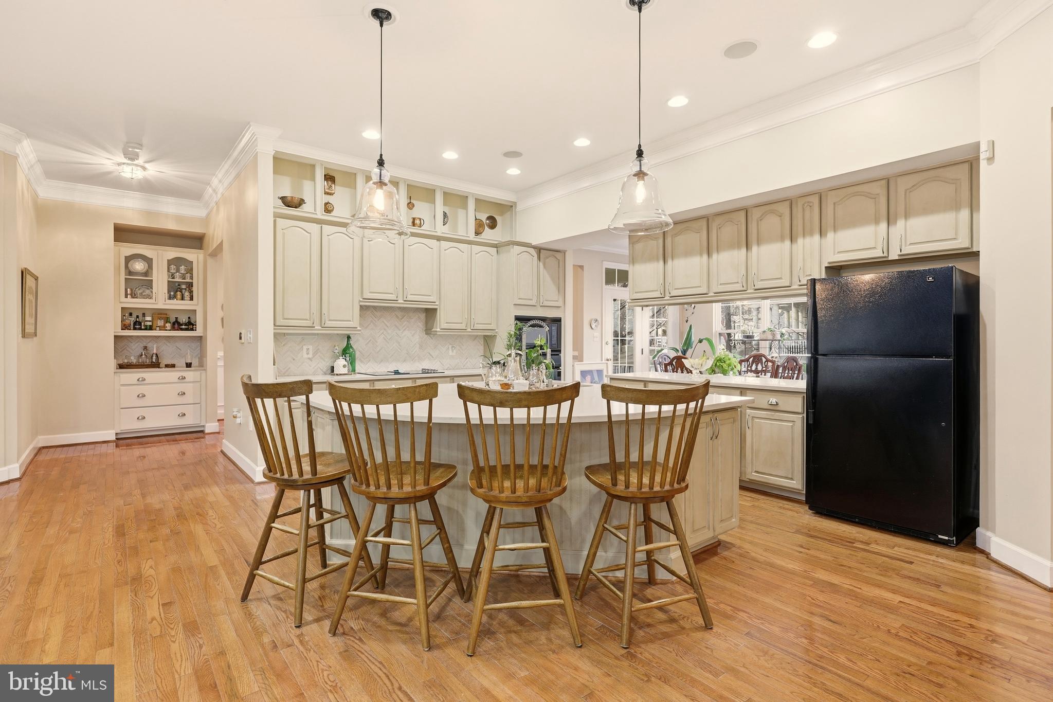 LAKE POINT ROUND HILL - Residential