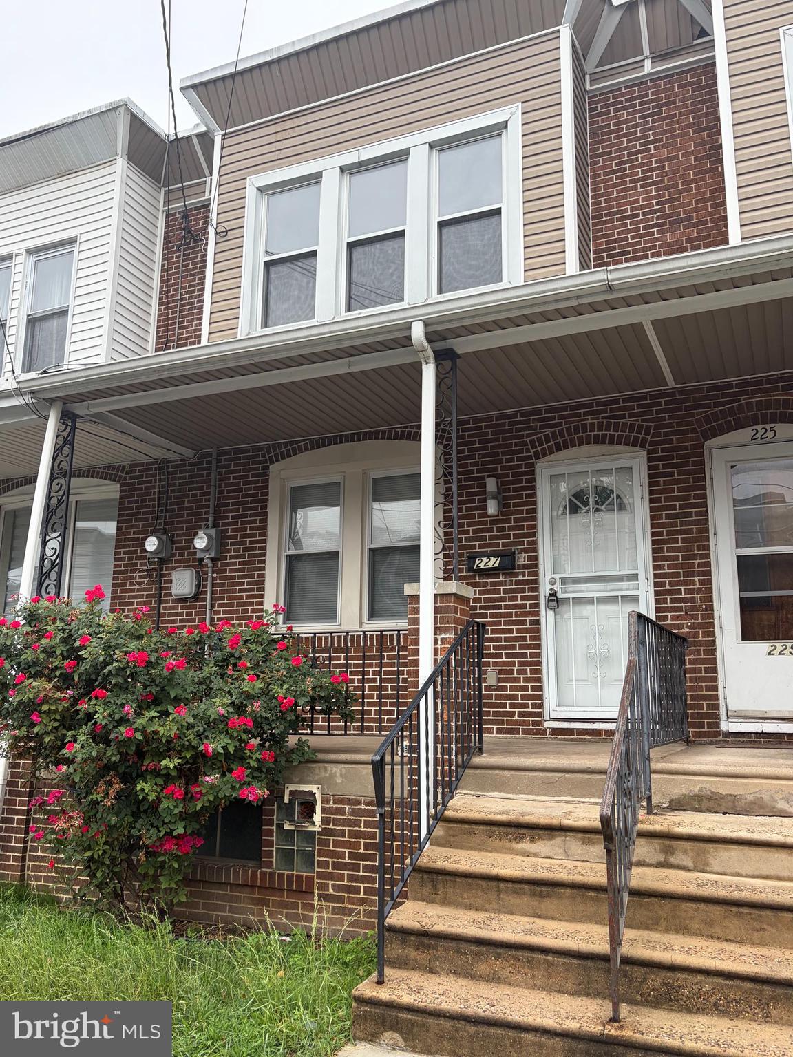 227 CEDAR AVENUE