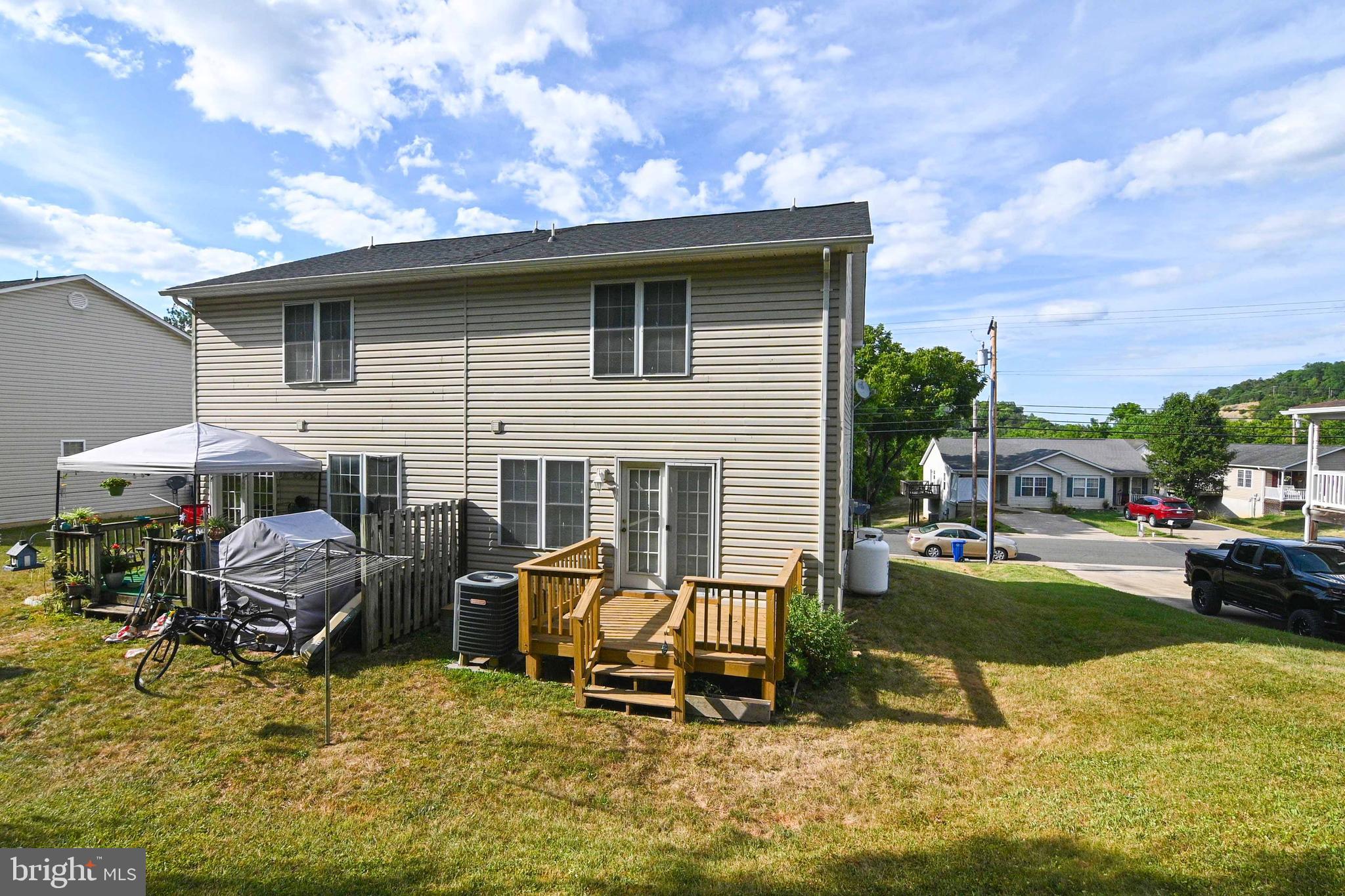 HENSON PROP - Residential