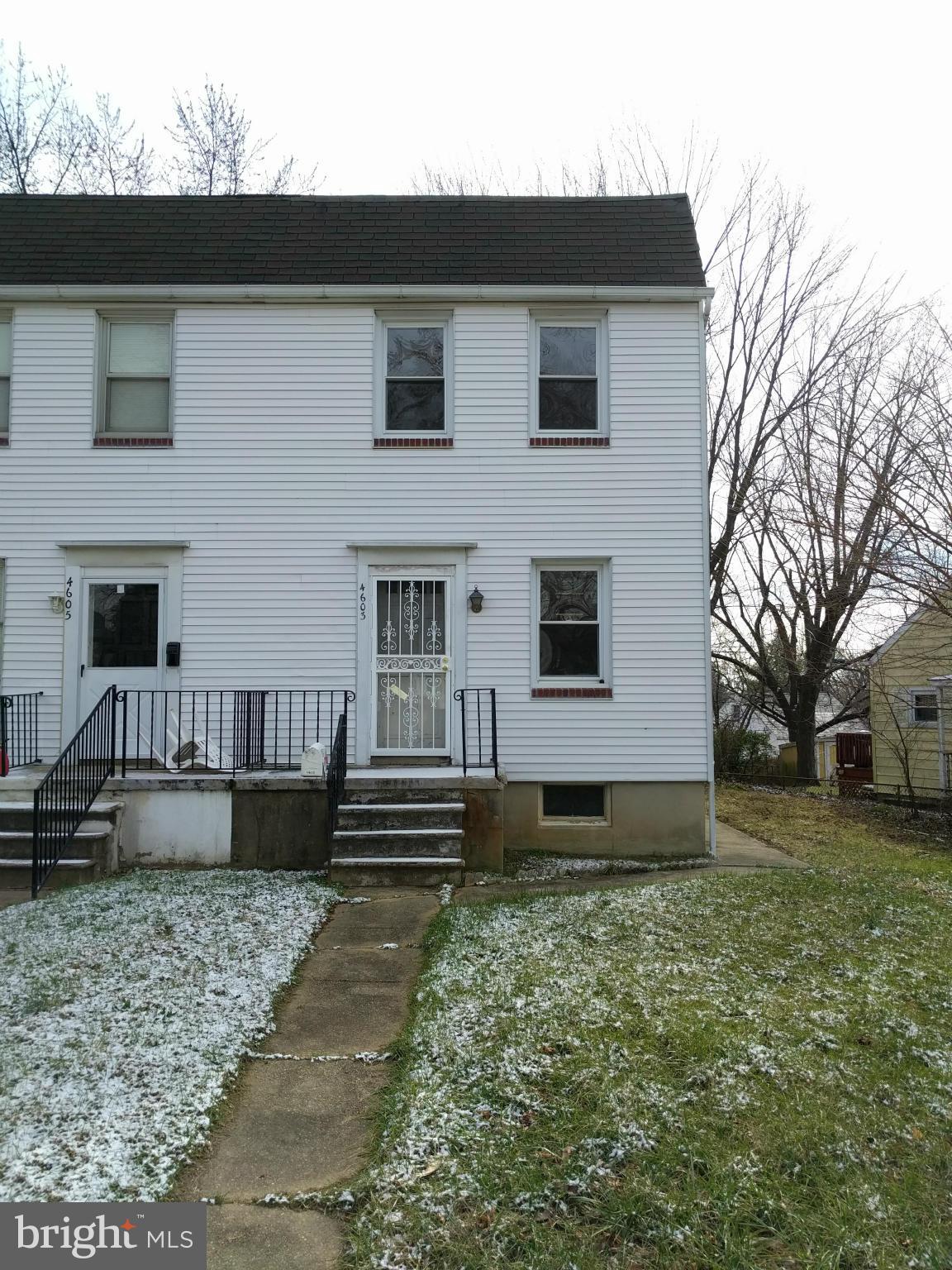 Corporate owned. Don't miss this fantastic investment opportunity. 2 bedroom, 1.5 bath ready for your renovation team to make it a home or fix it up and sell it. Schedule showings through Showing time. Property sold as-is; broker, agent, and seller make no guaranty of the info provided in this listing. Buyer to verify ground rent.