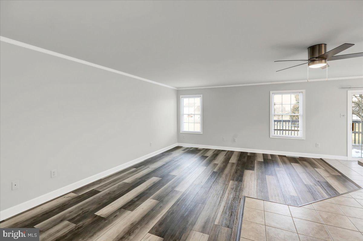 COLUMBIA COURT - Residential