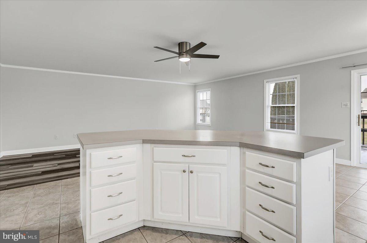 COLUMBIA COURT - Residential