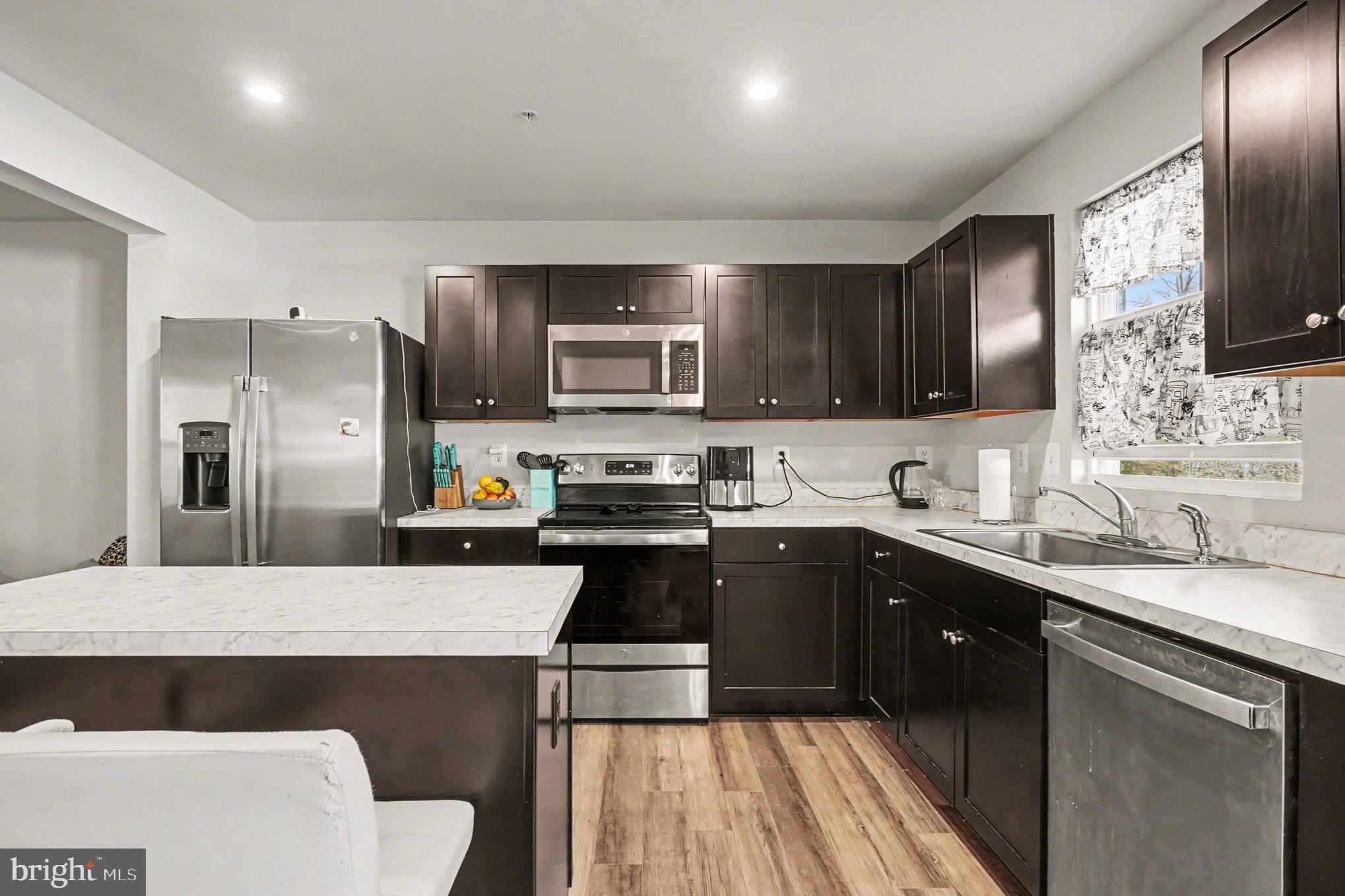 CHESAPEAKE CLUB - Residential