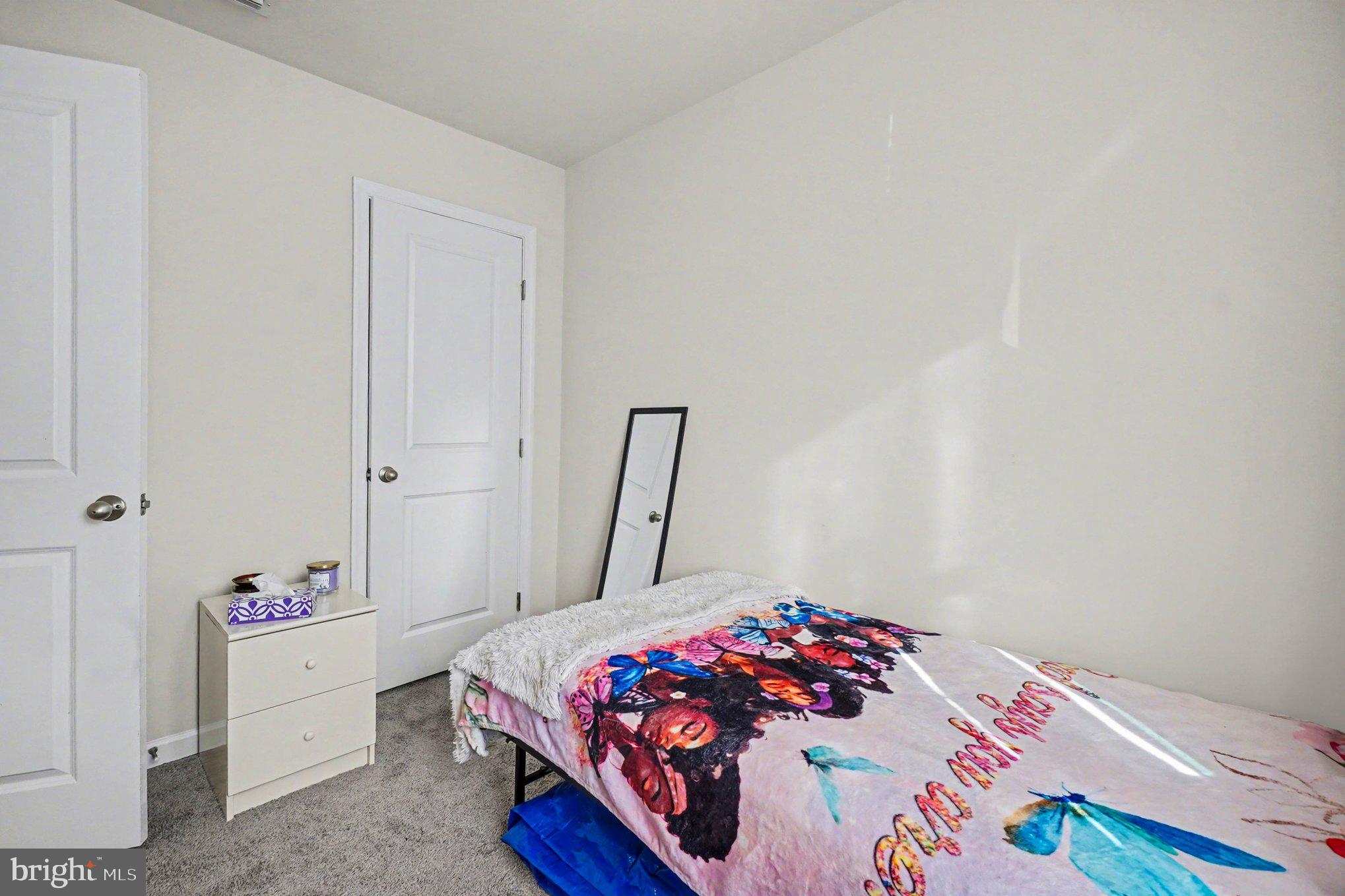 CHESAPEAKE CLUB - Residential