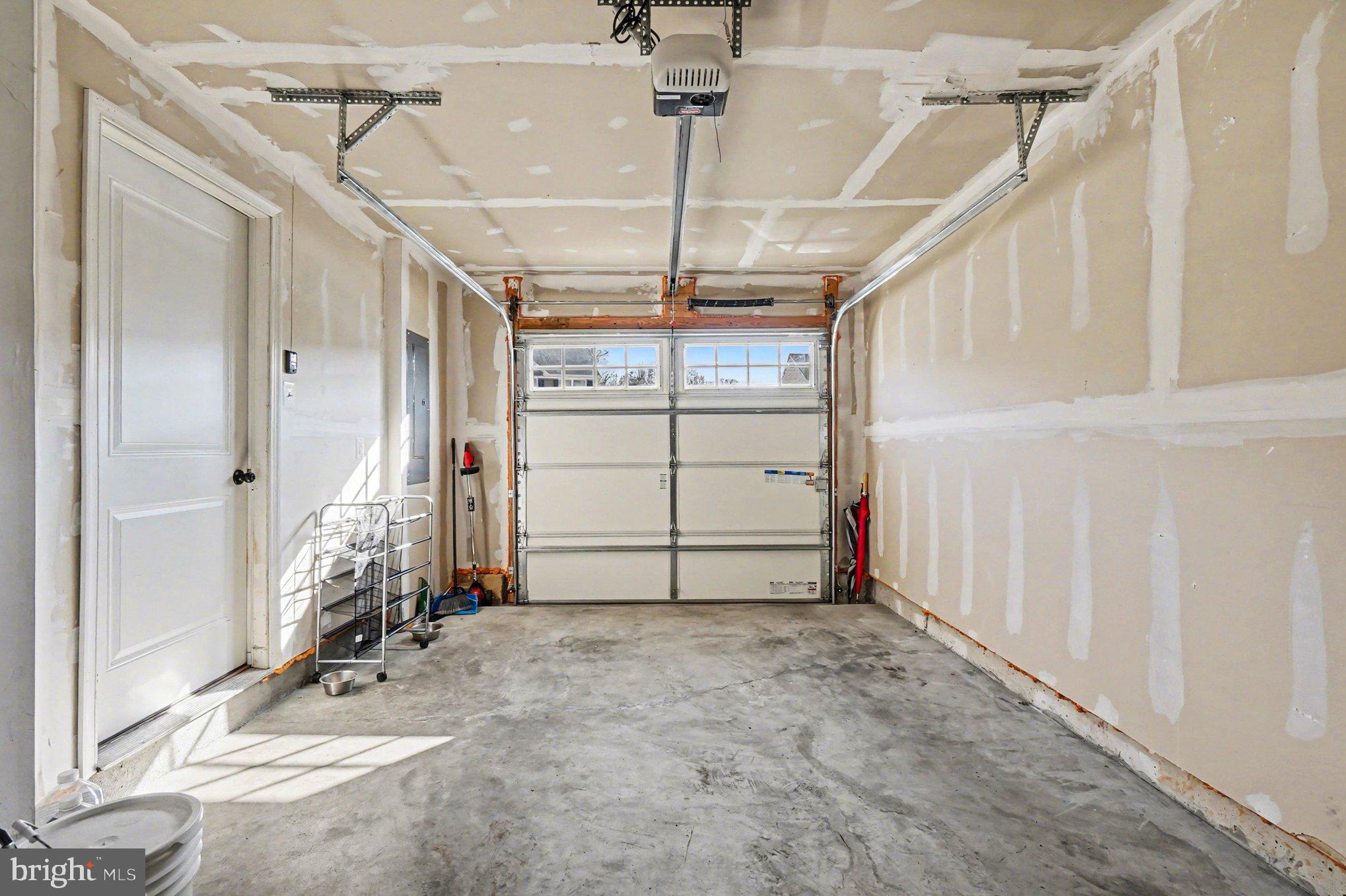 CHESAPEAKE CLUB - Residential