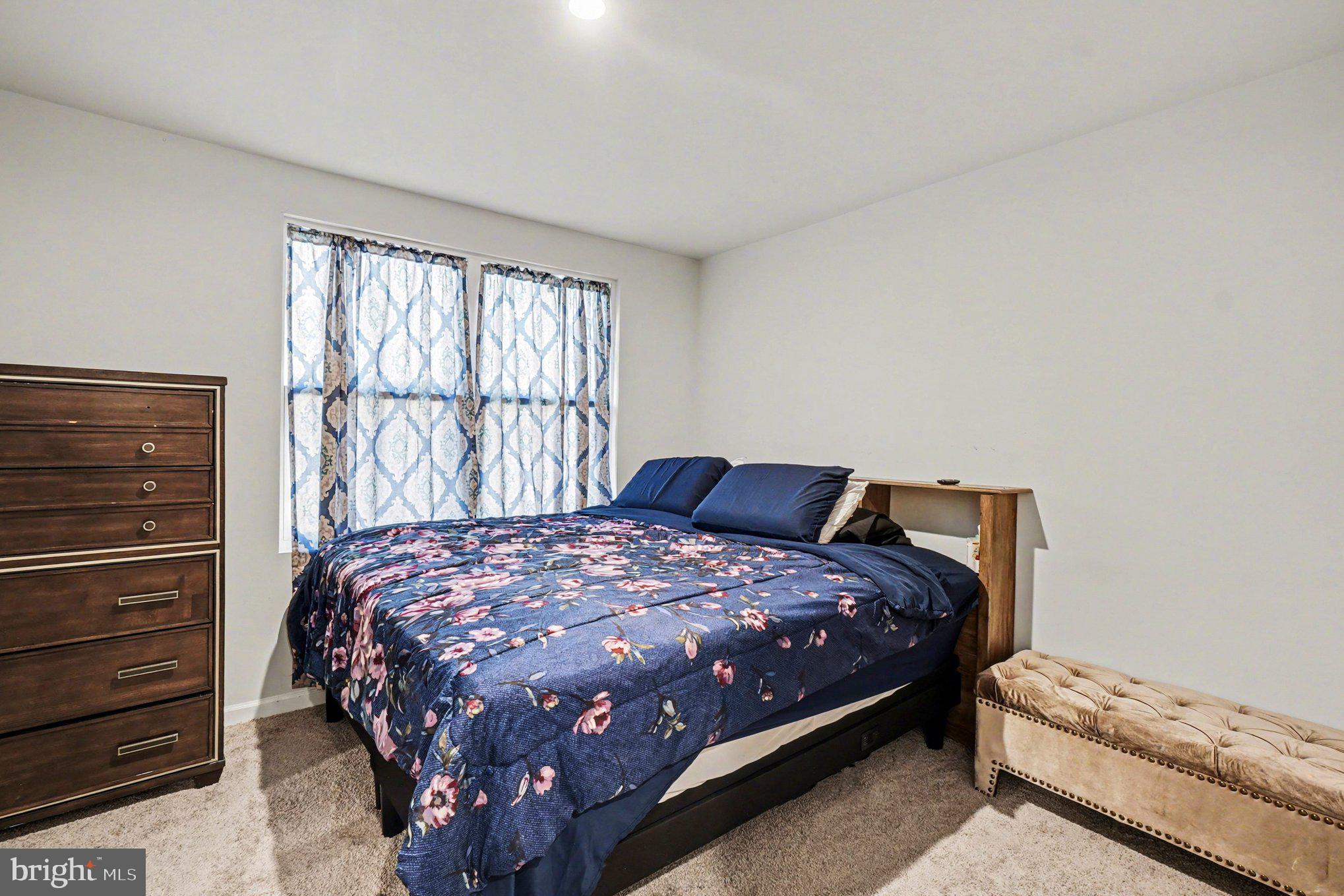 CHESAPEAKE CLUB - Residential