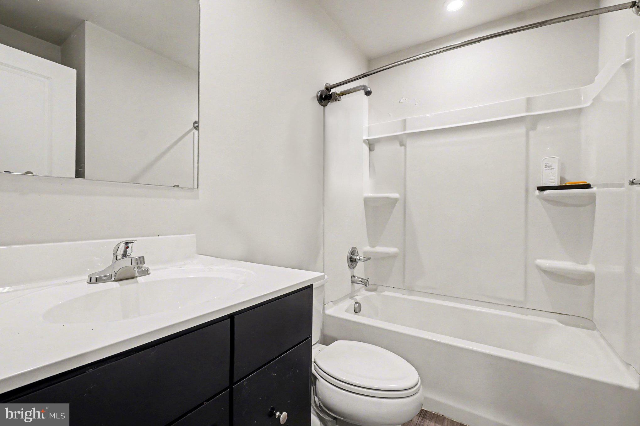 CHESAPEAKE CLUB - Residential