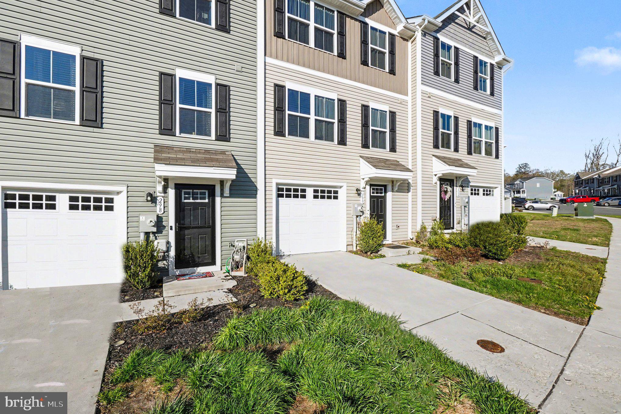 CHESAPEAKE CLUB - Residential