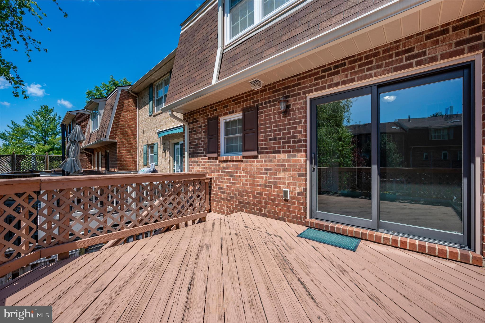 WATERSIDE - Residential