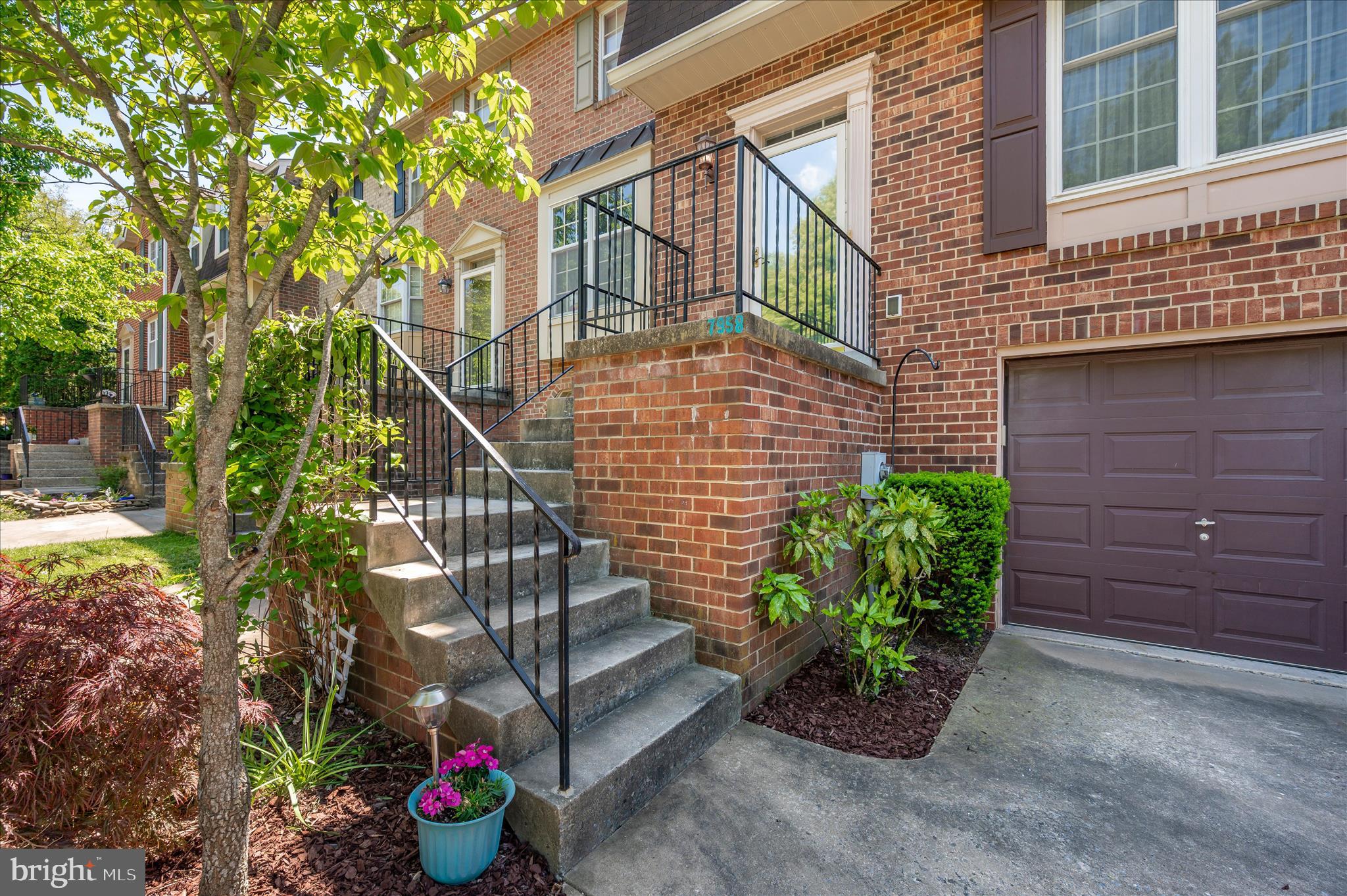 WATERSIDE - Residential
