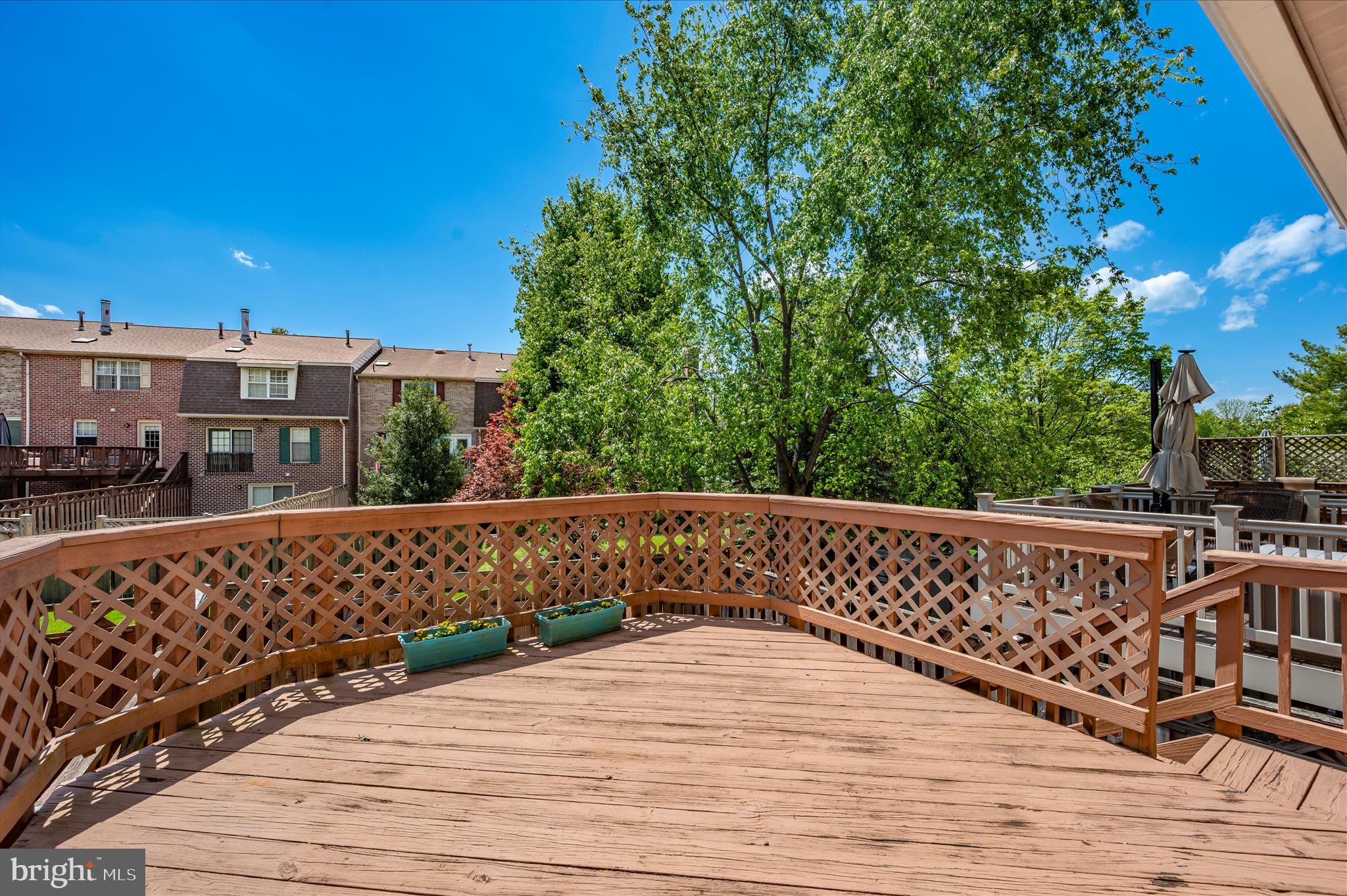 WATERSIDE - Residential