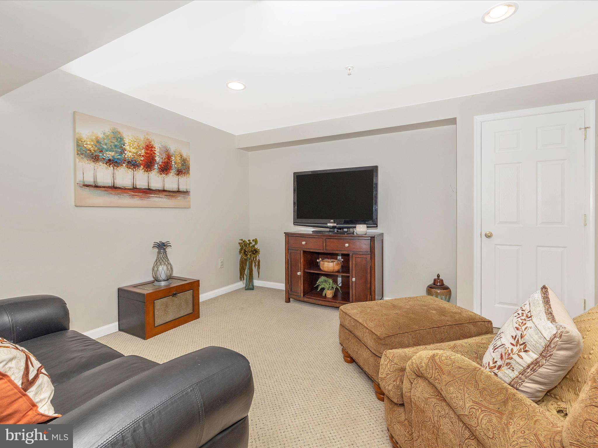 WORMANS MILL - Residential