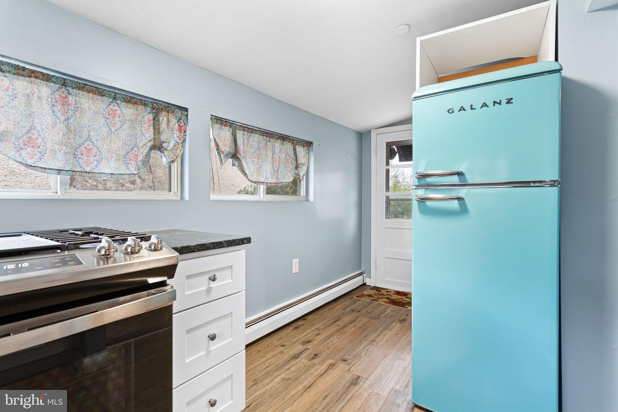 ASTON ARMS - Residential