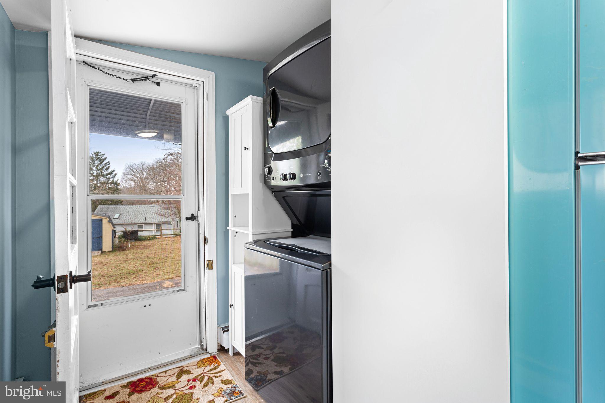 ASTON ARMS - Residential