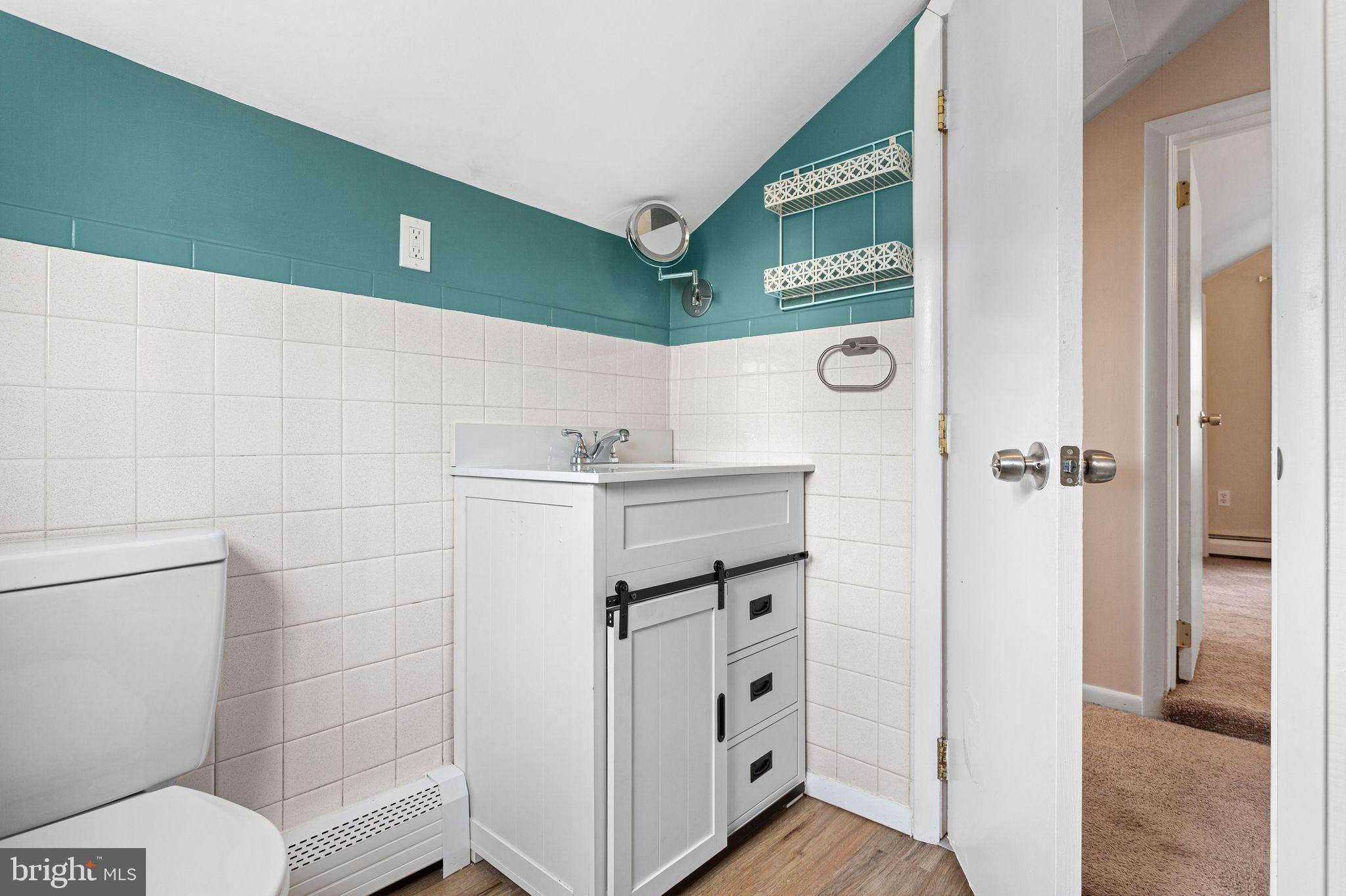 ASTON ARMS - Residential