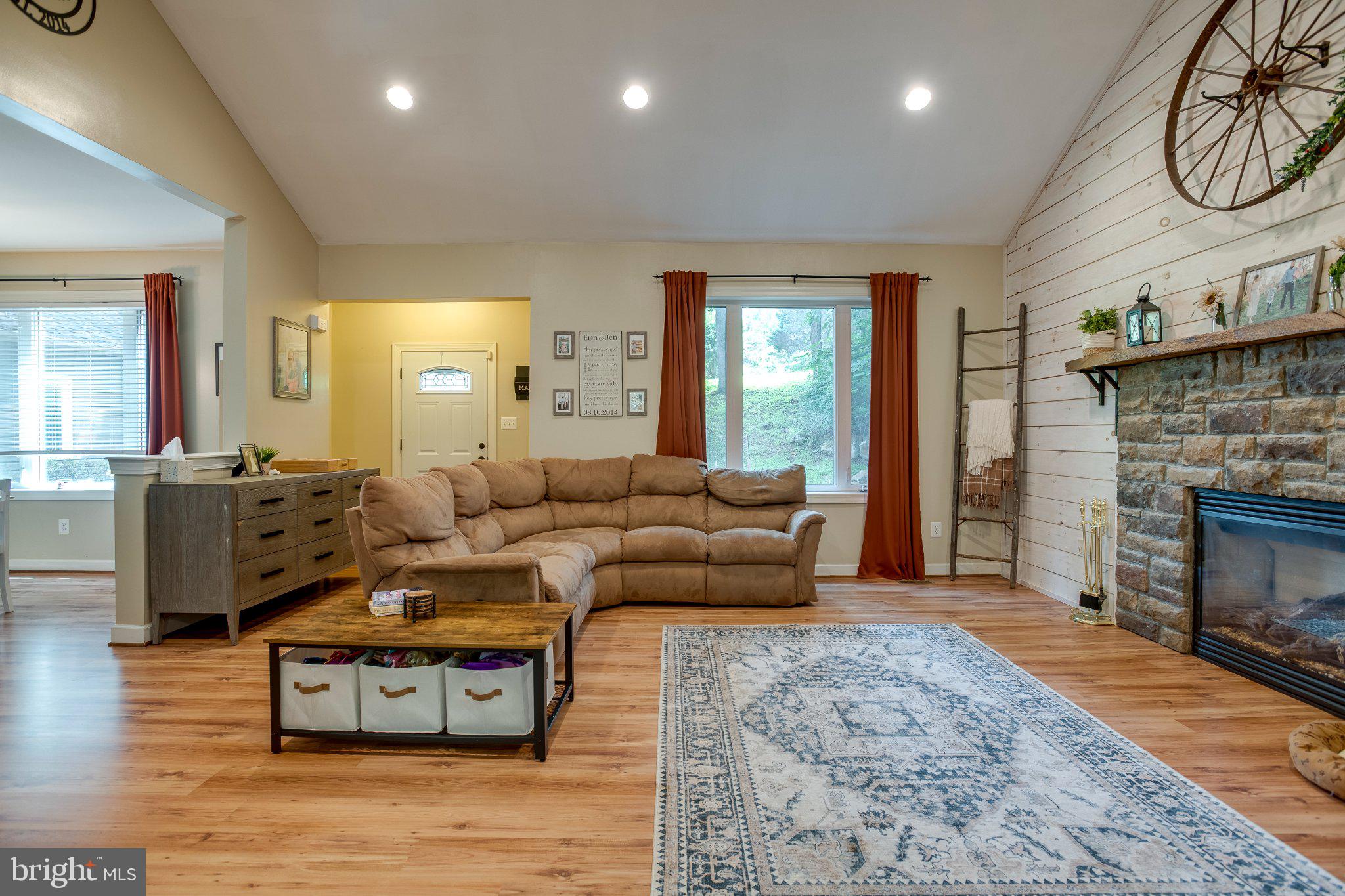 3480 SOUTHAMPTON DRIVE