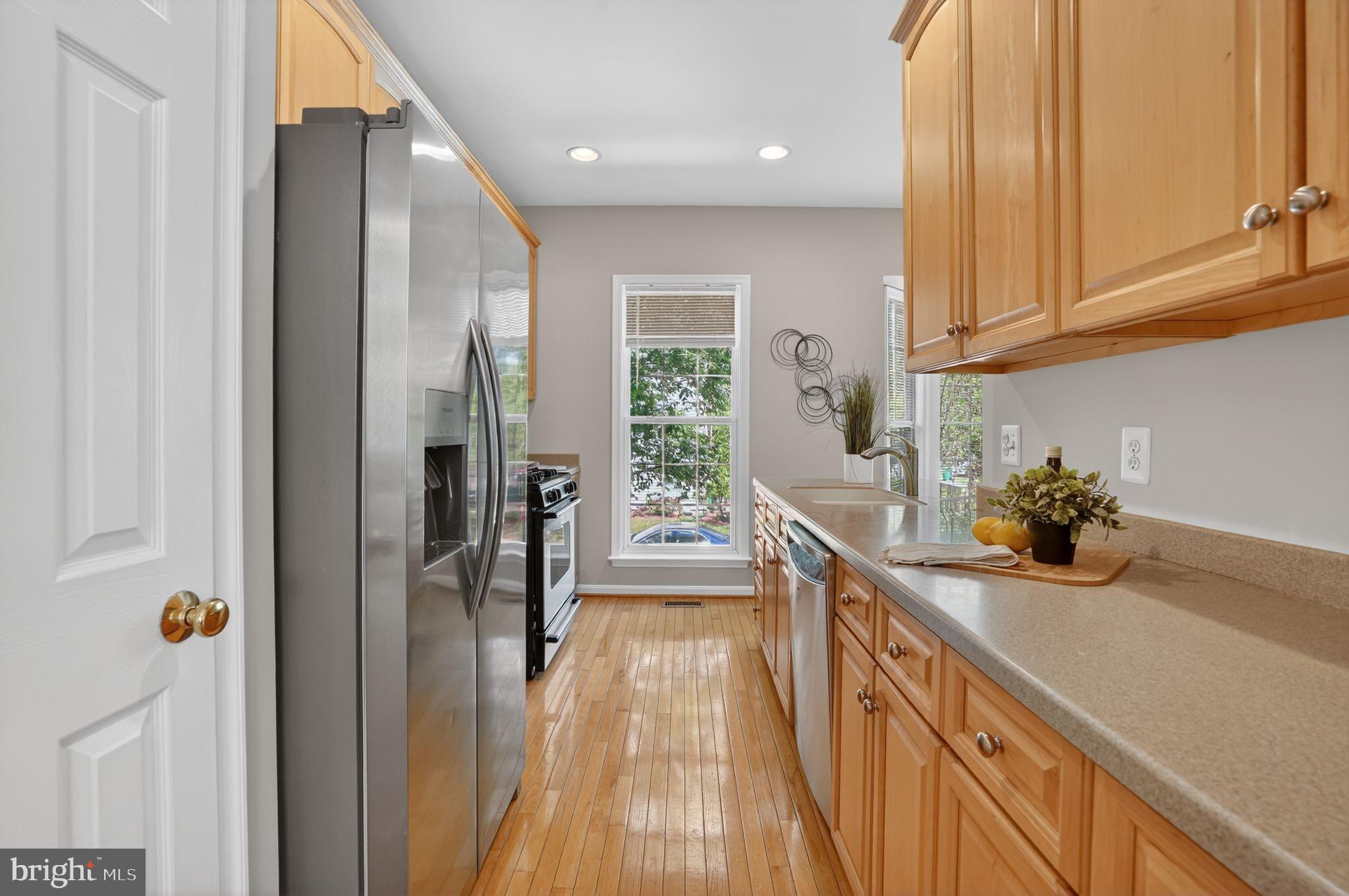 LAUREL HILL - Residential