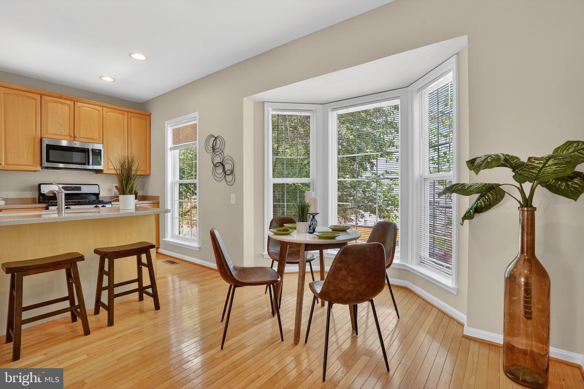 LAUREL HILL - Residential