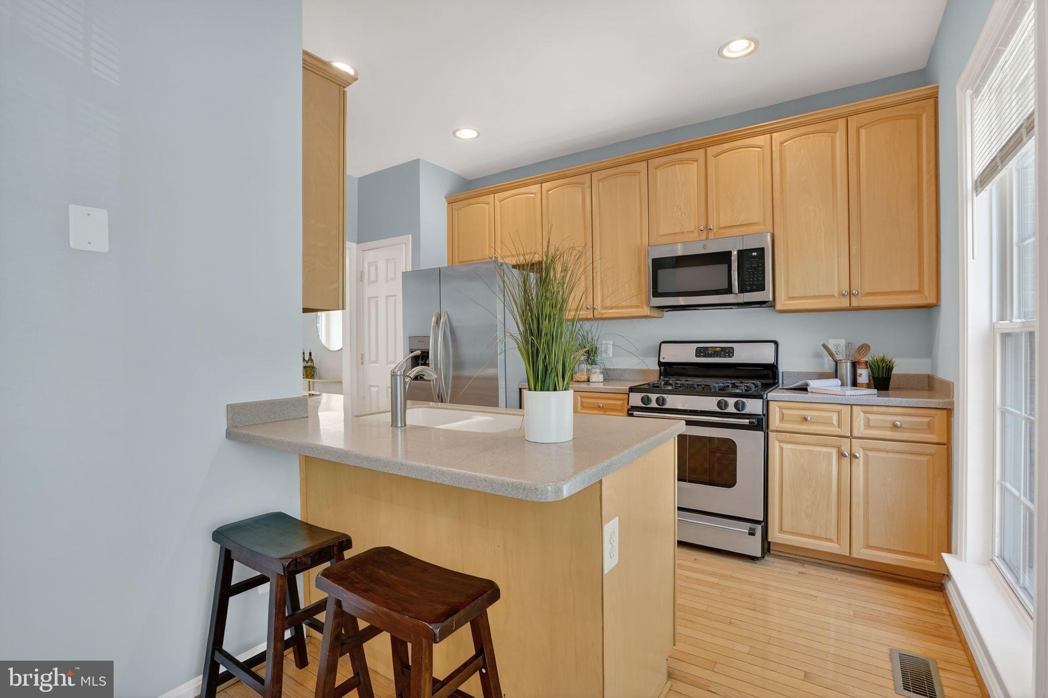 LAUREL HILL - Residential