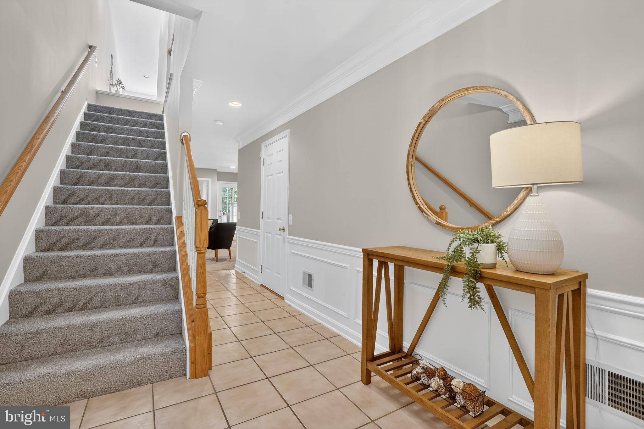 8227 SINGLELEAF LANE