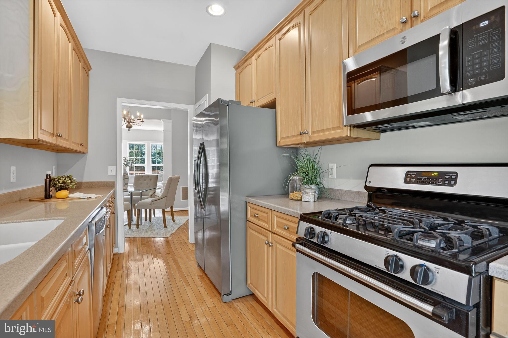 LAUREL HILL - Residential