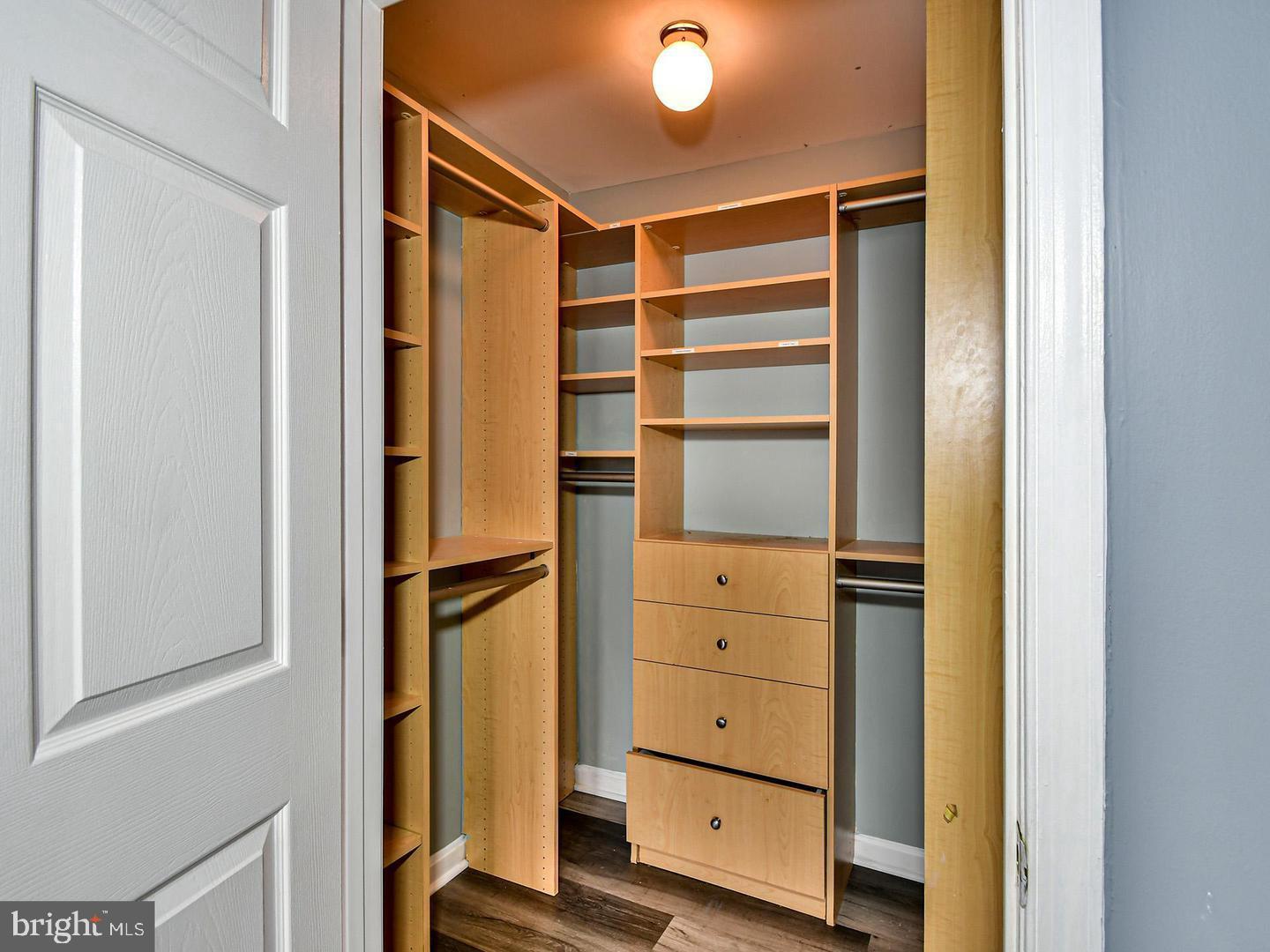 LAKE POINTE CONDOMINIUMS - Residential Lease