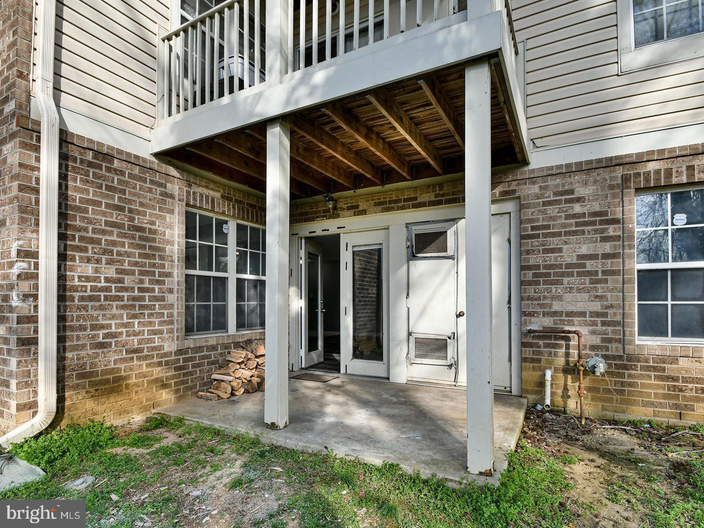 LAKE POINTE CONDOMINIUMS - Residential Lease