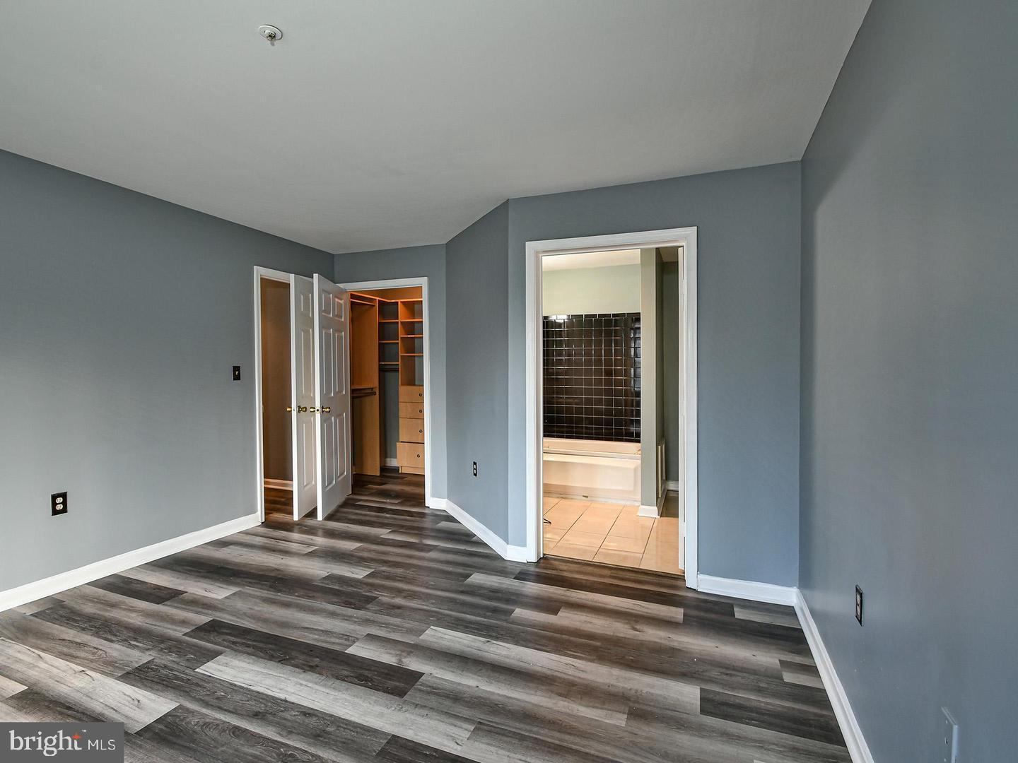 LAKE POINTE CONDOMINIUMS - Residential Lease