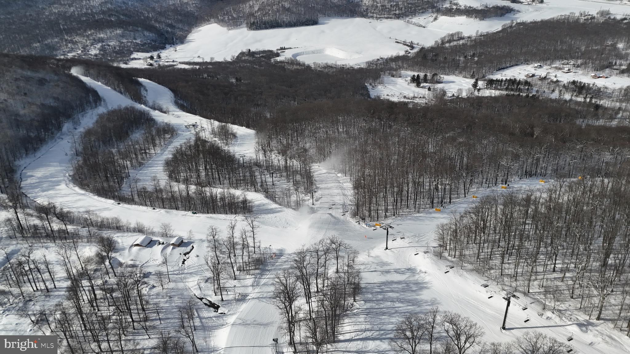 RIDGE RUN AT NORTH CAMP - Land