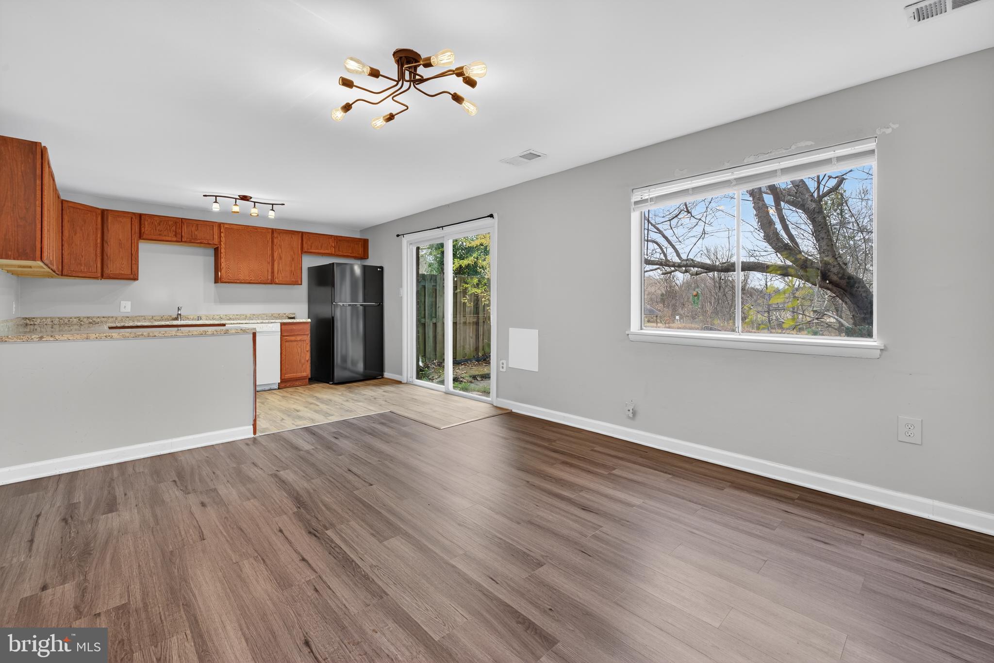 WALKERS CHOICE - Residential