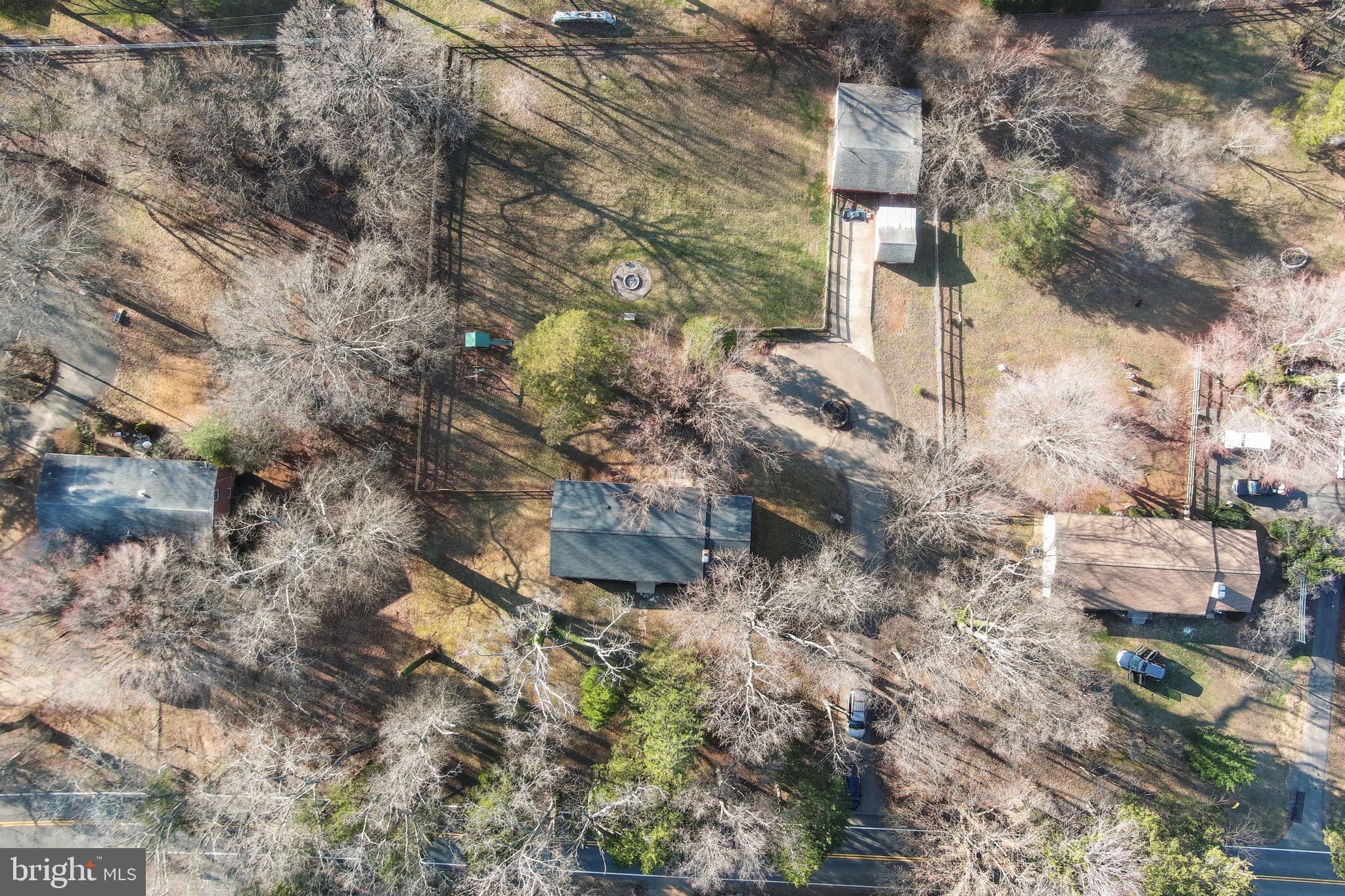 BROKEN HILLS - Residential