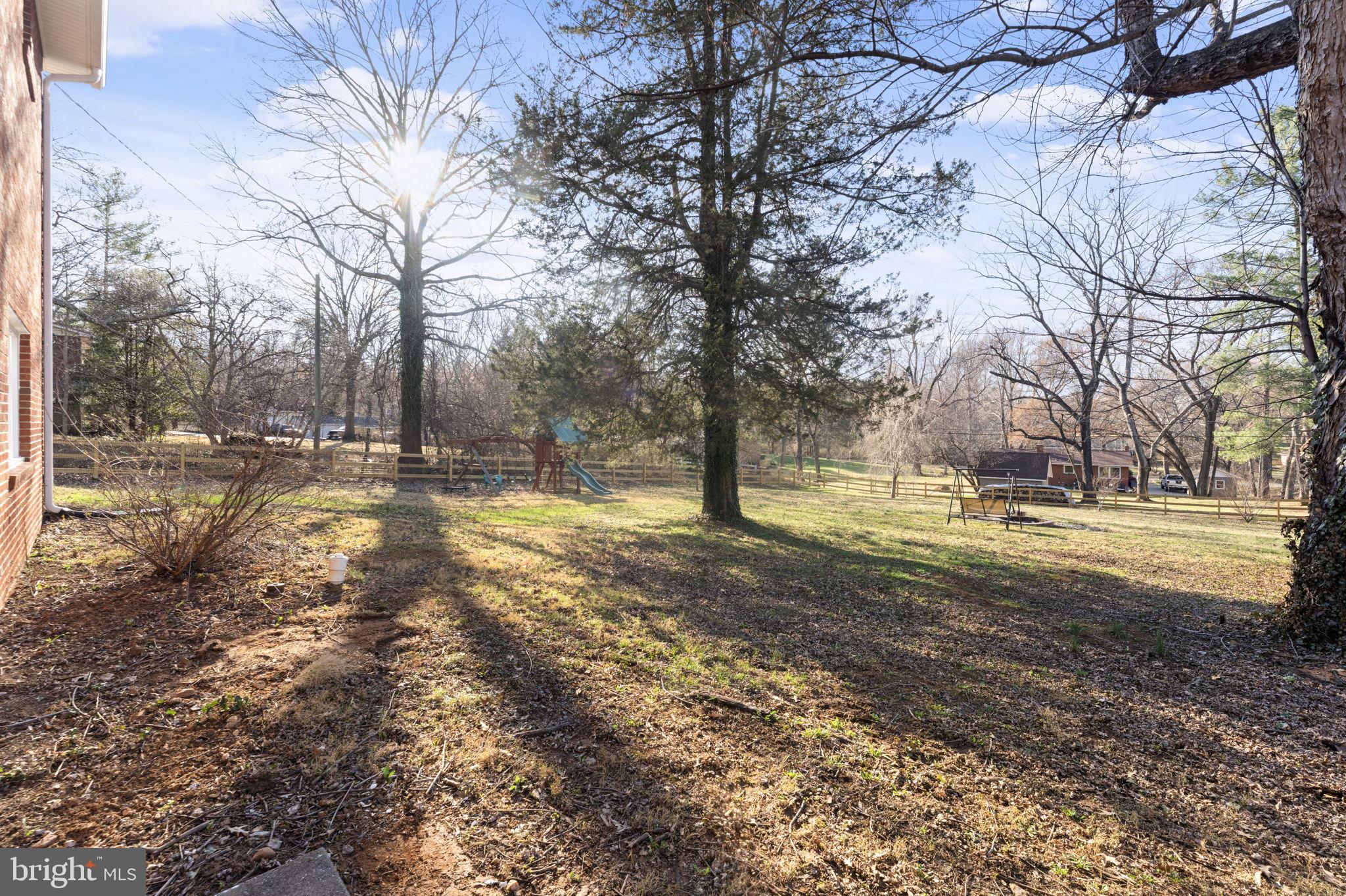 BROKEN HILLS - Residential