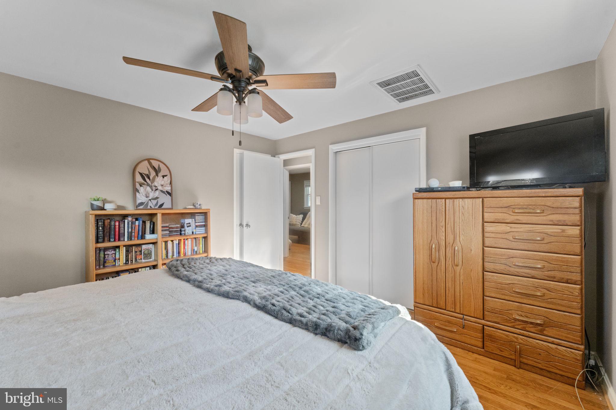 BROKEN HILLS - Residential