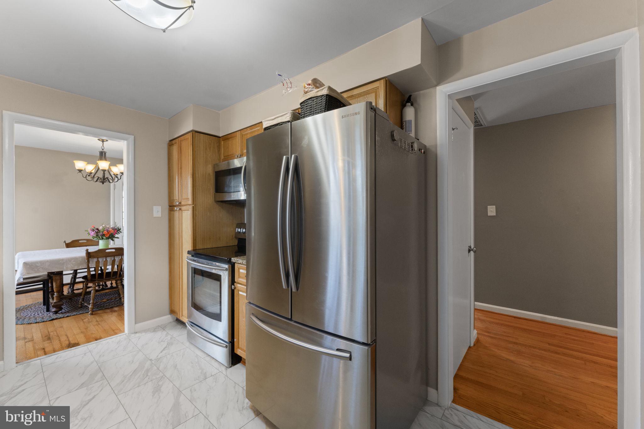 BROKEN HILLS - Residential