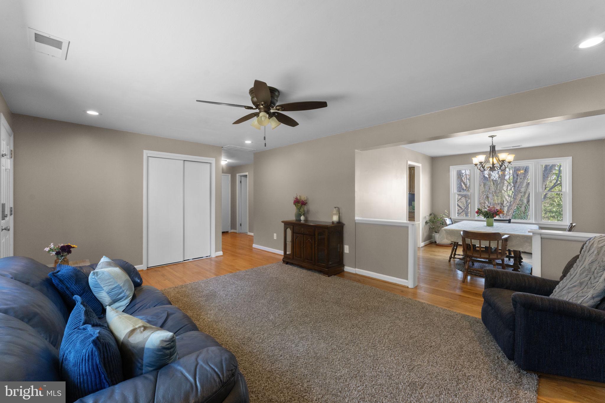 BROKEN HILLS - Residential