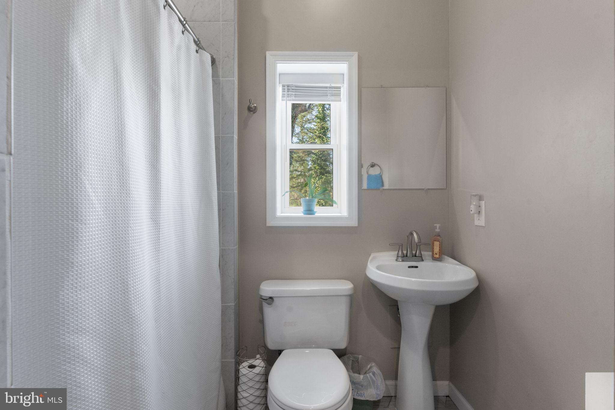 BROKEN HILLS - Residential