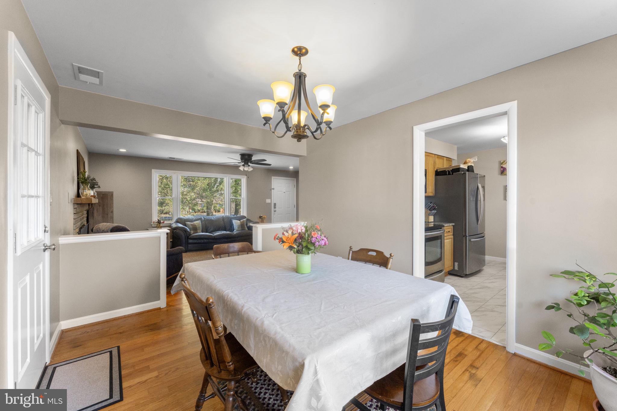 BROKEN HILLS - Residential