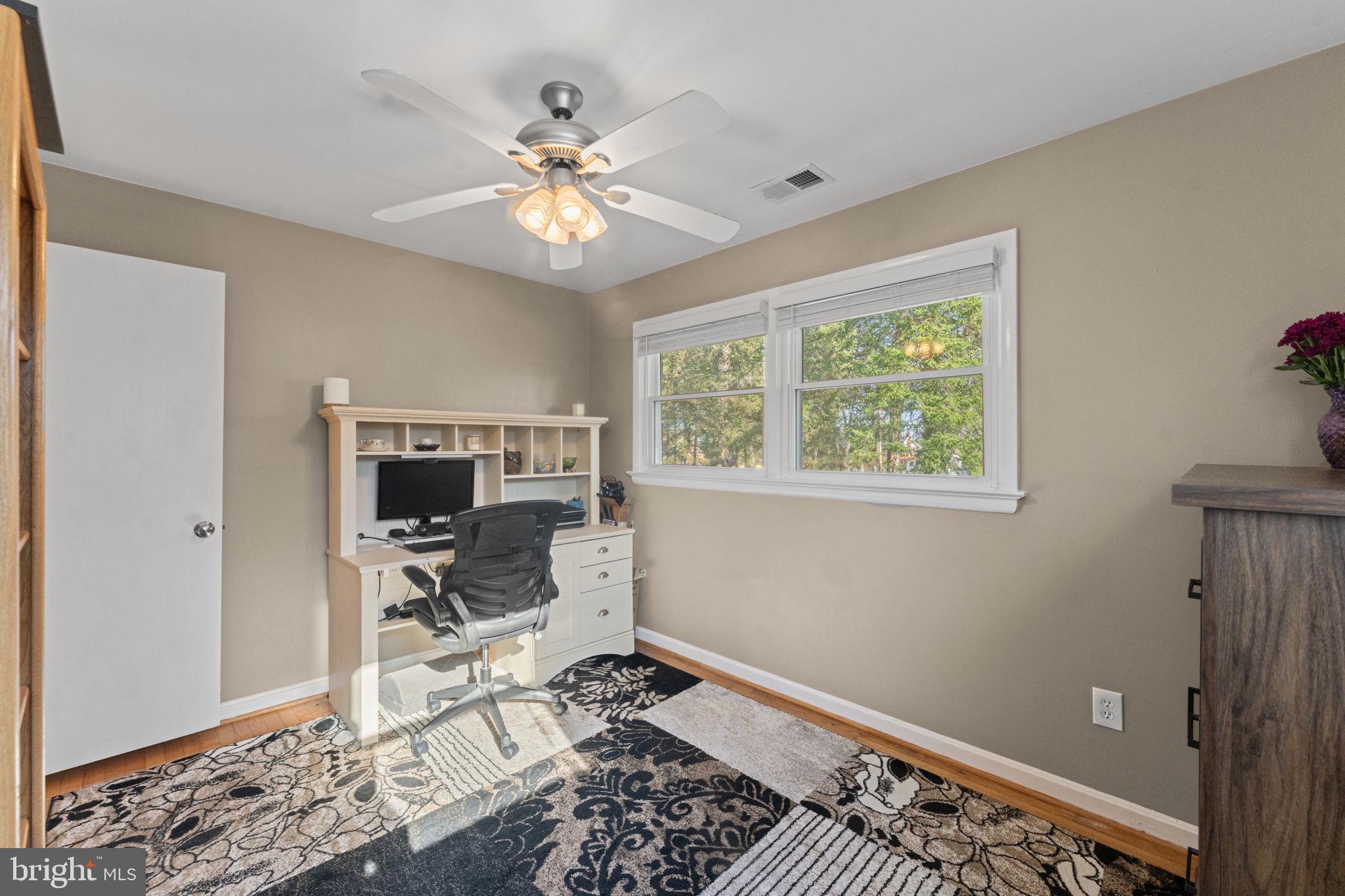 BROKEN HILLS - Residential