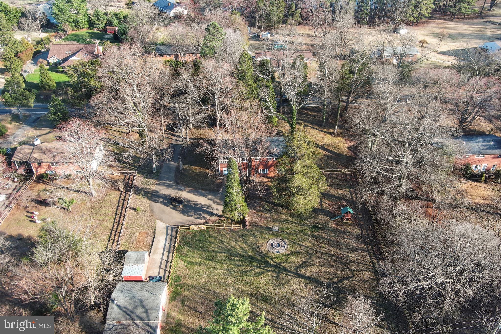 BROKEN HILLS - Residential