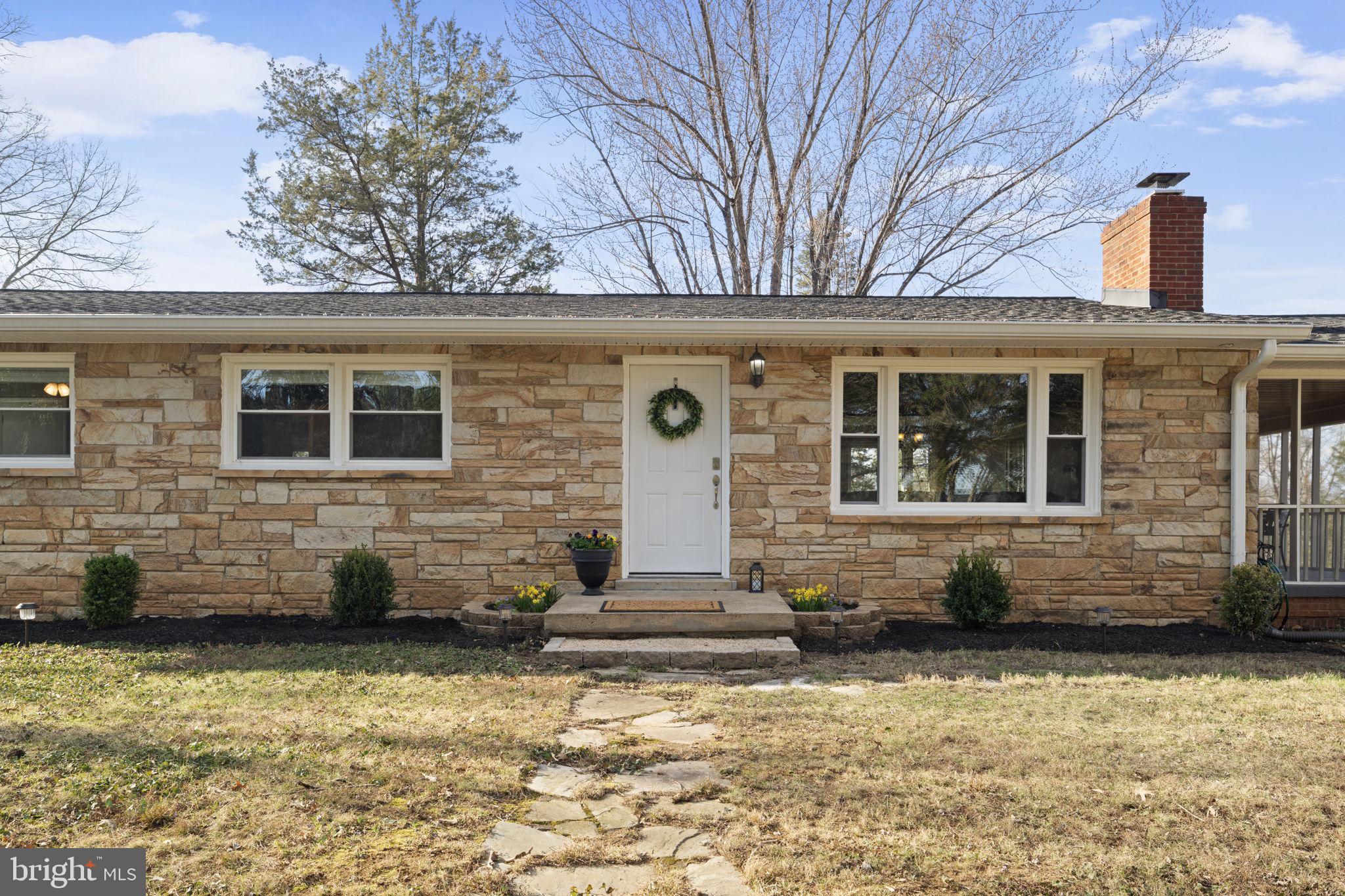 BROKEN HILLS - Residential