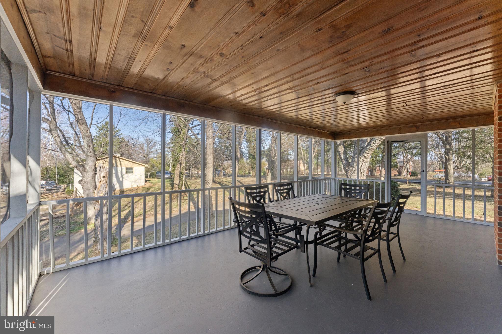 BROKEN HILLS - Residential