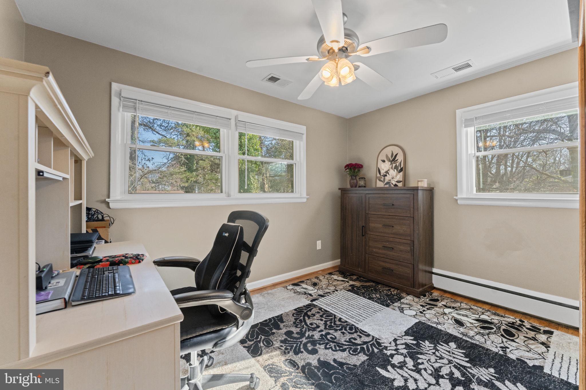 BROKEN HILLS - Residential